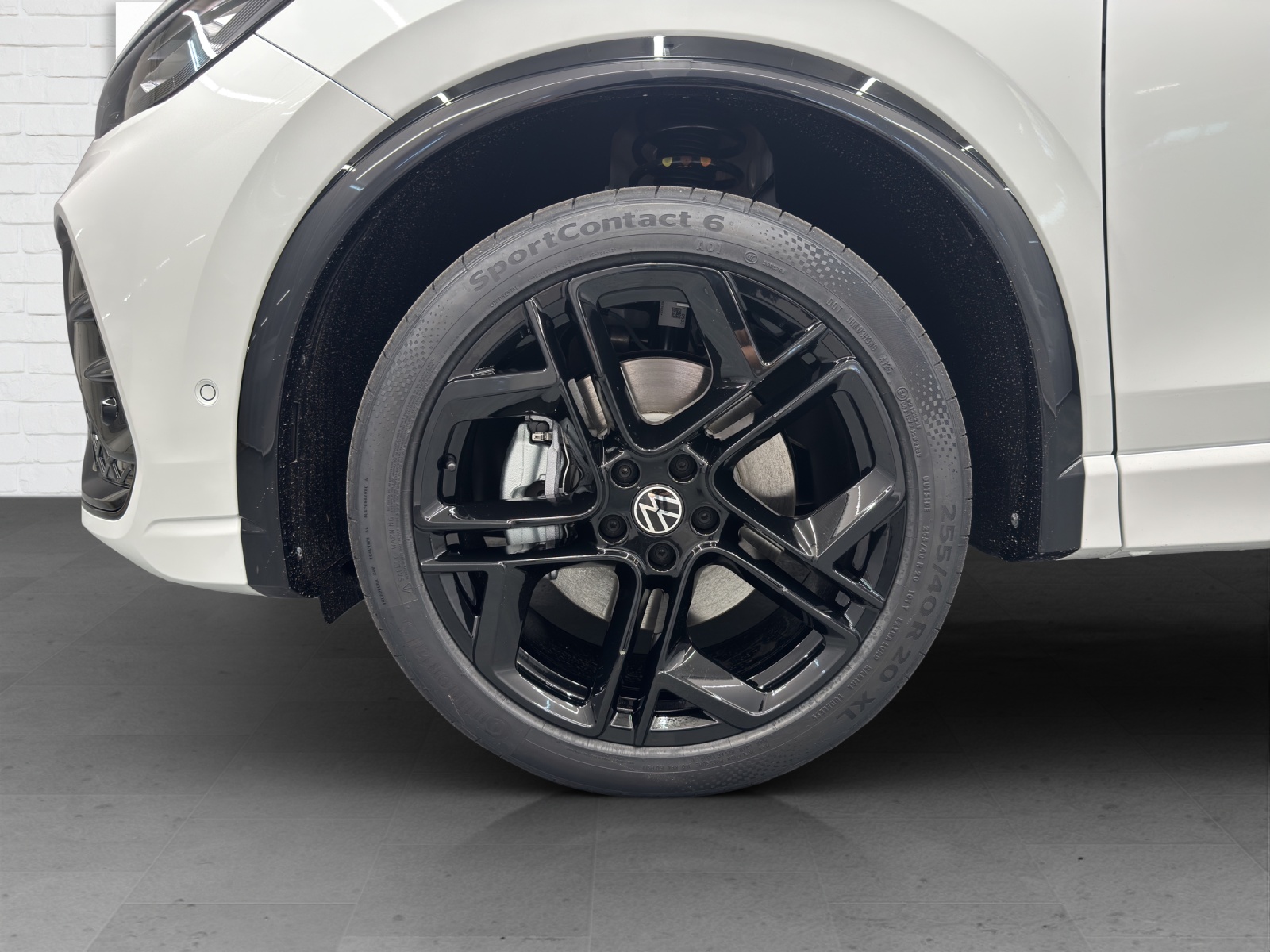 VW Tiguan 2.0 TSI R-Line United DSG 4motion-image-5