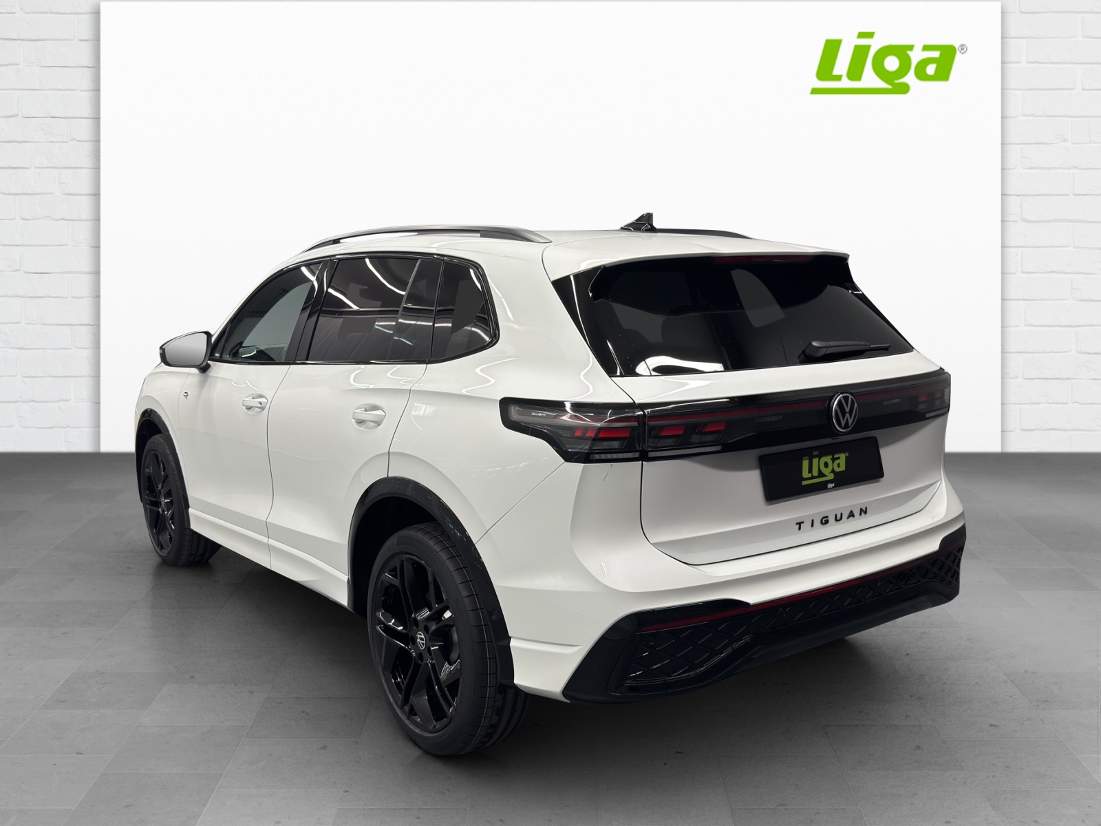 VW Tiguan 2.0 TSI R-Line United DSG 4motion-image-3