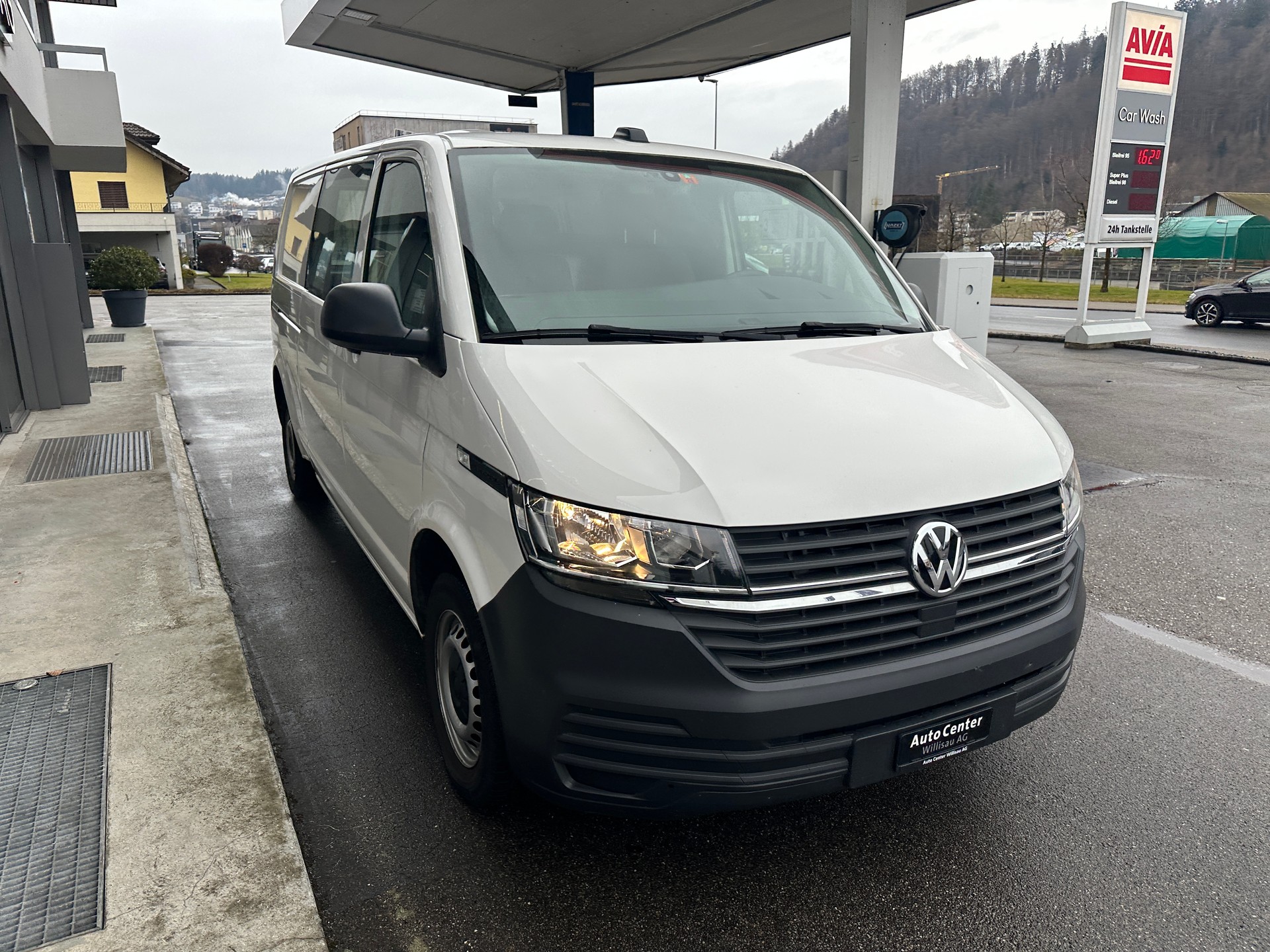 VW T6.1 2.0 TDI Entry Kasten AHK 2,5 T-showroom-element-3