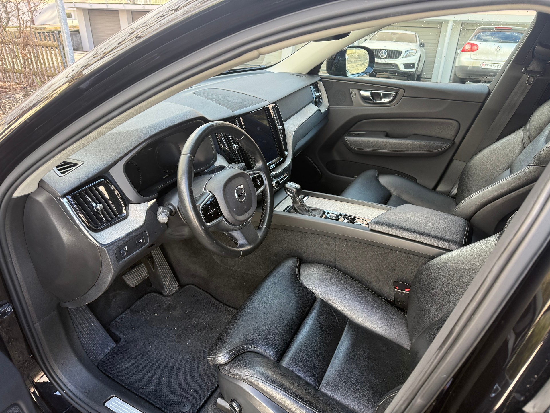 VOLVO XC60 D5 AWD Inscription Geartronic-image-10