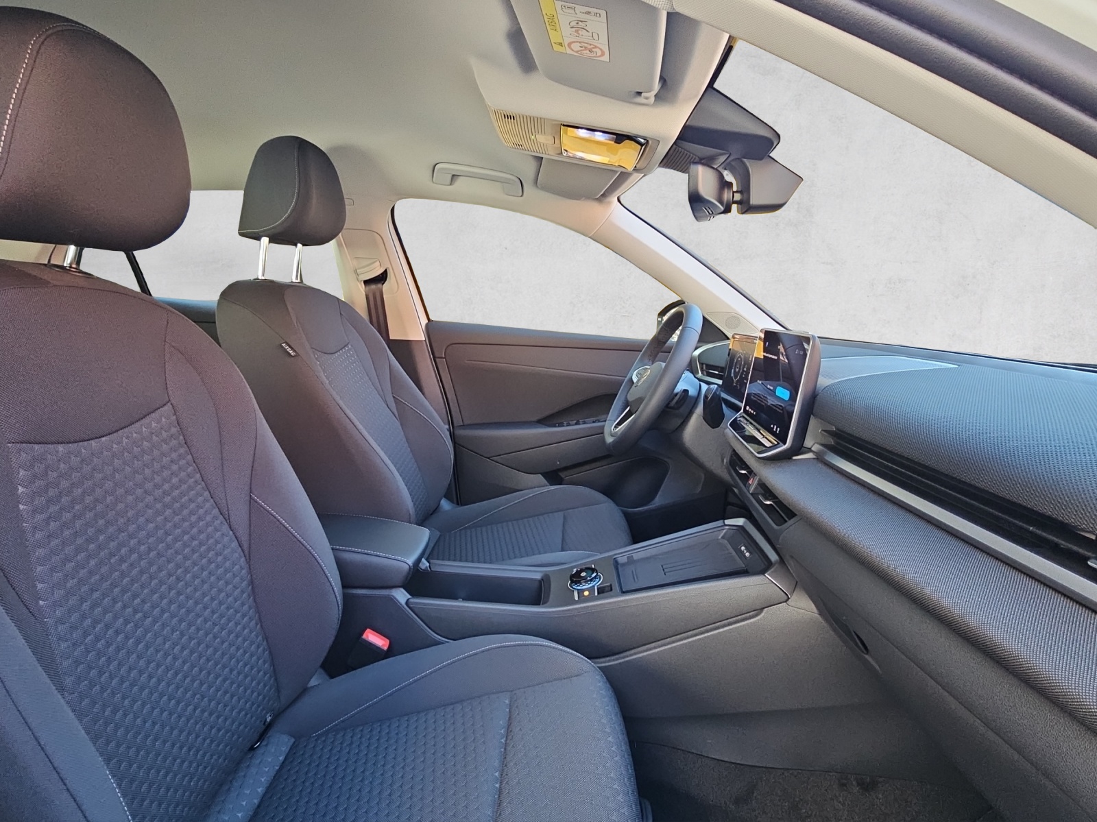 VW T-Roc 1.5 eTSI mHEV Trend DSG-image-12