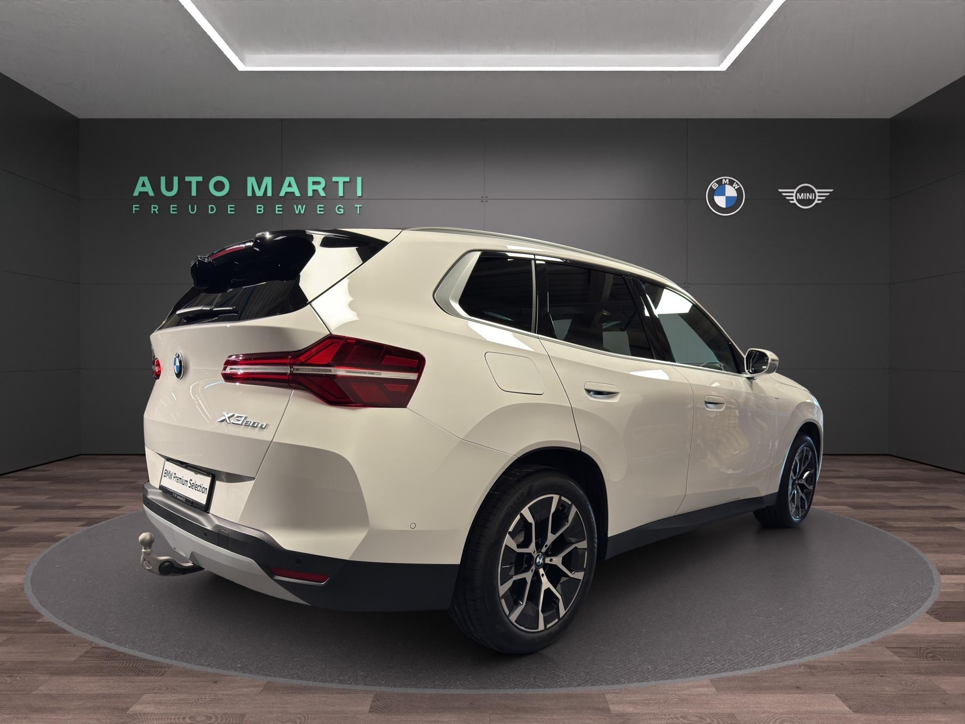 BMW X3 20d xDrive-showroom-element-3