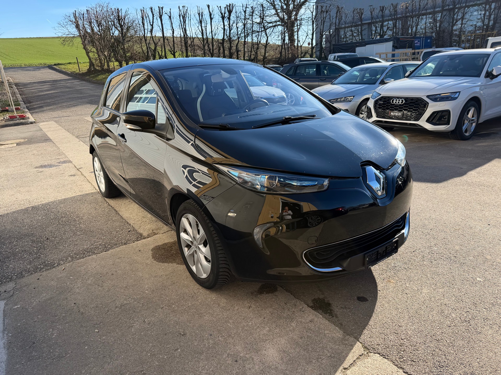 RENAULT Zoe Life Q210-image-1
