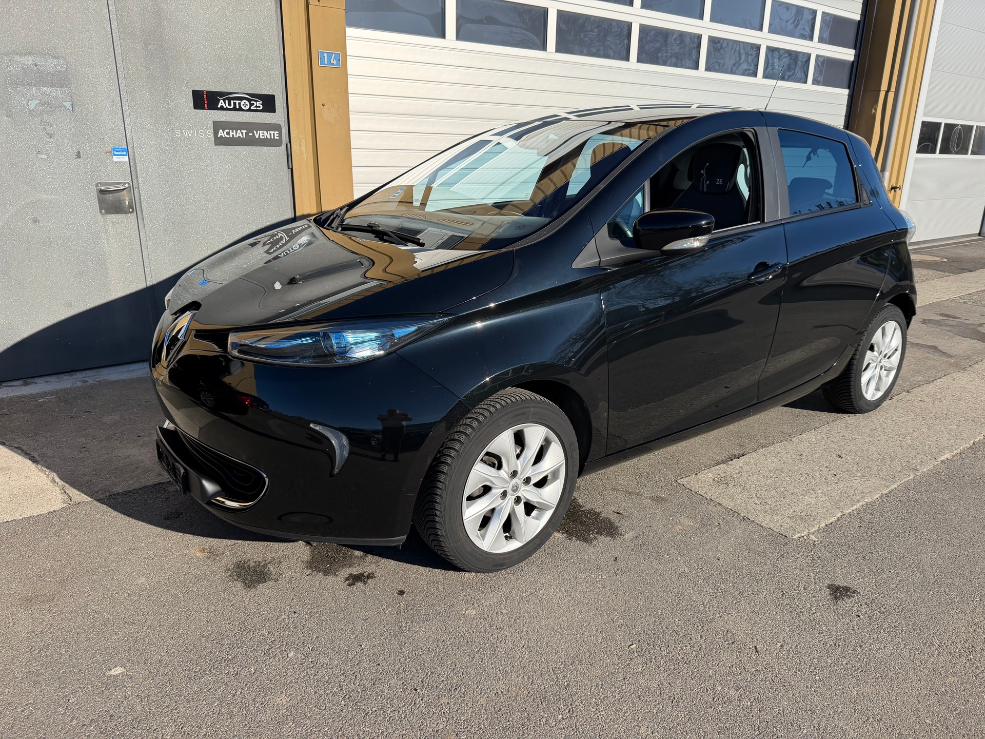 RENAULT Zoe Life Q210-image-0