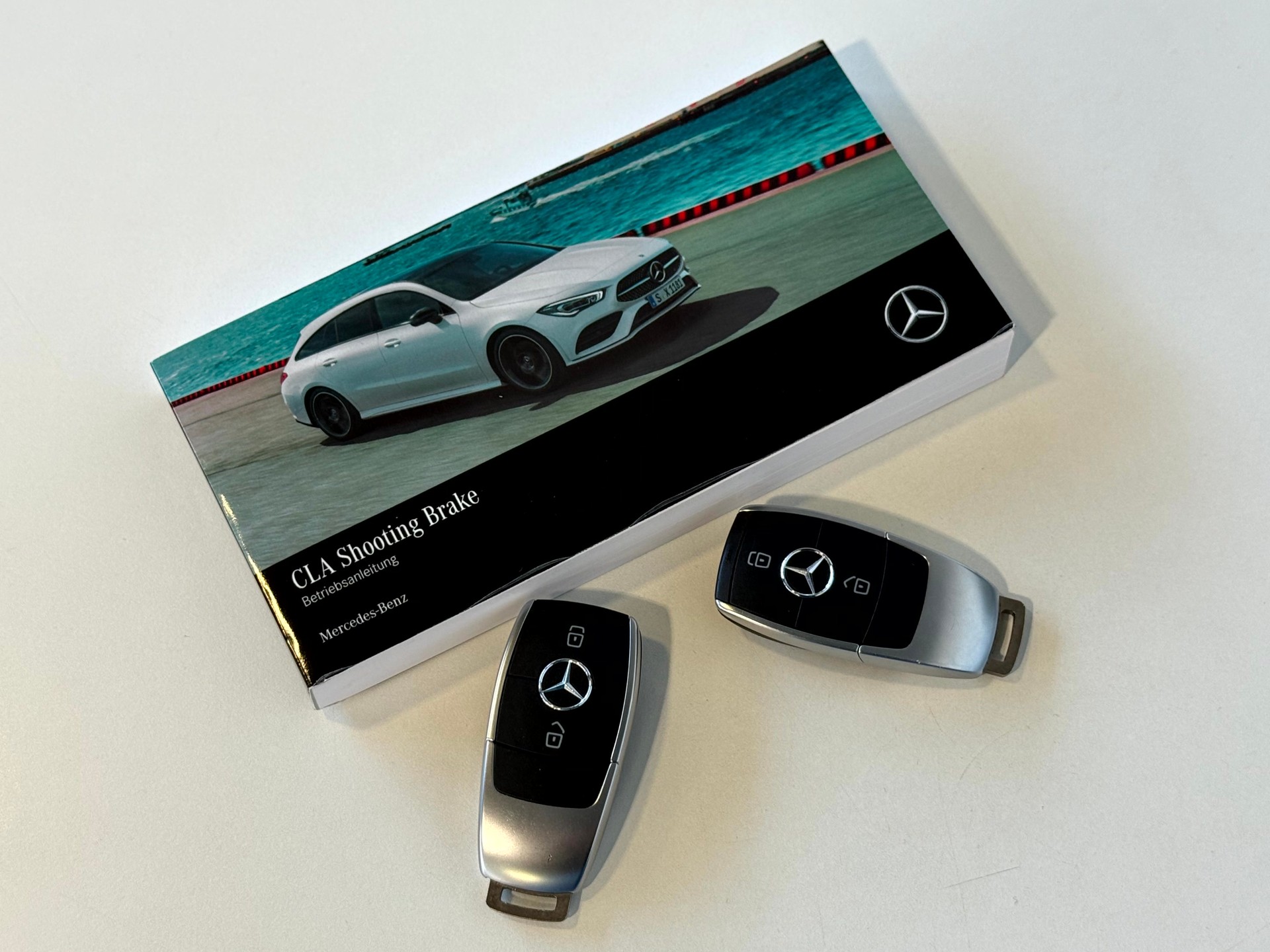 MERCEDES-BENZ CLA Shooting Brake 250 4Matic 7G-DCT AMG Line-image-30