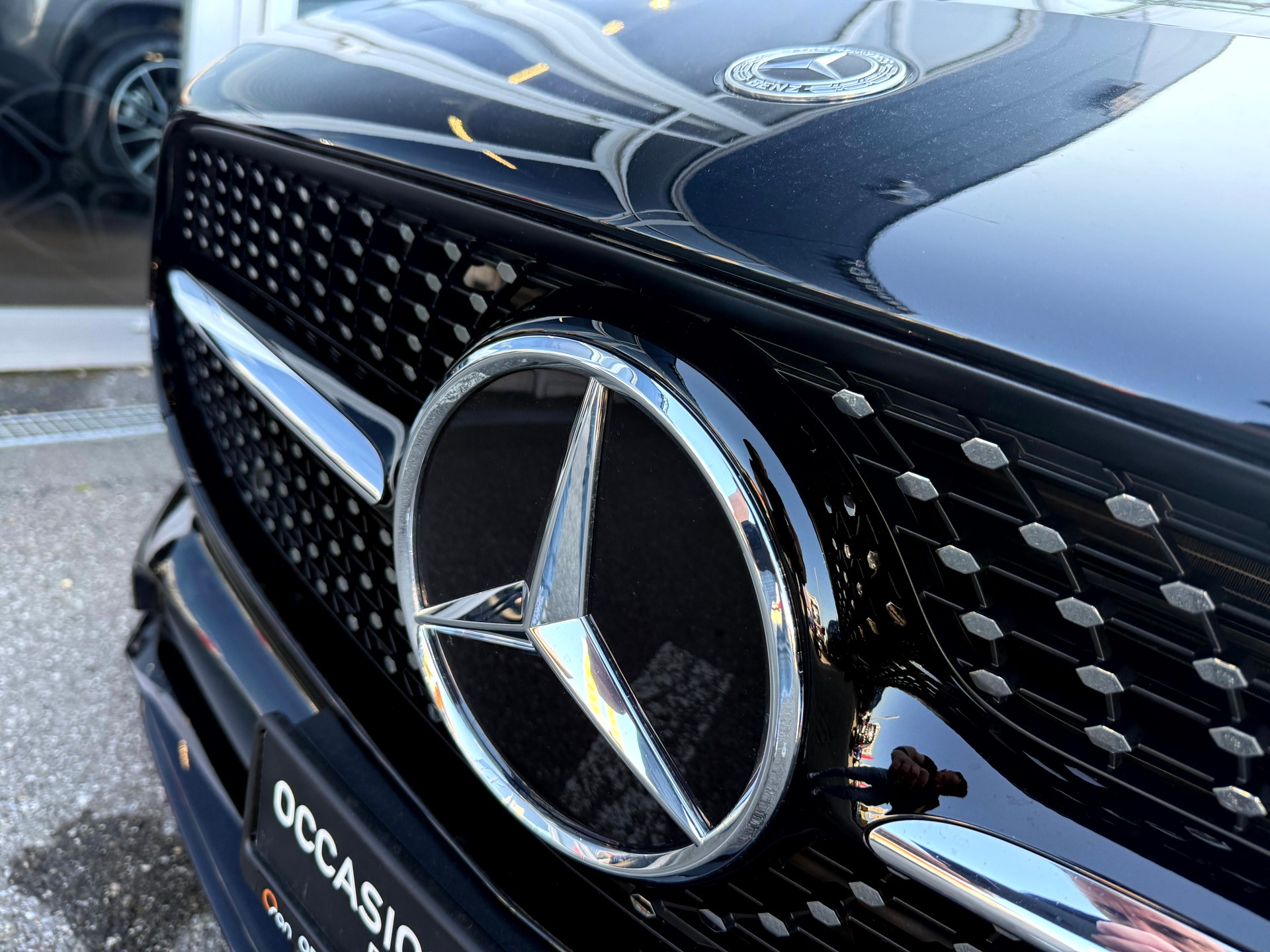 MERCEDES-BENZ CLA Shooting Brake 250 4Matic 7G-DCT AMG Line-image-2