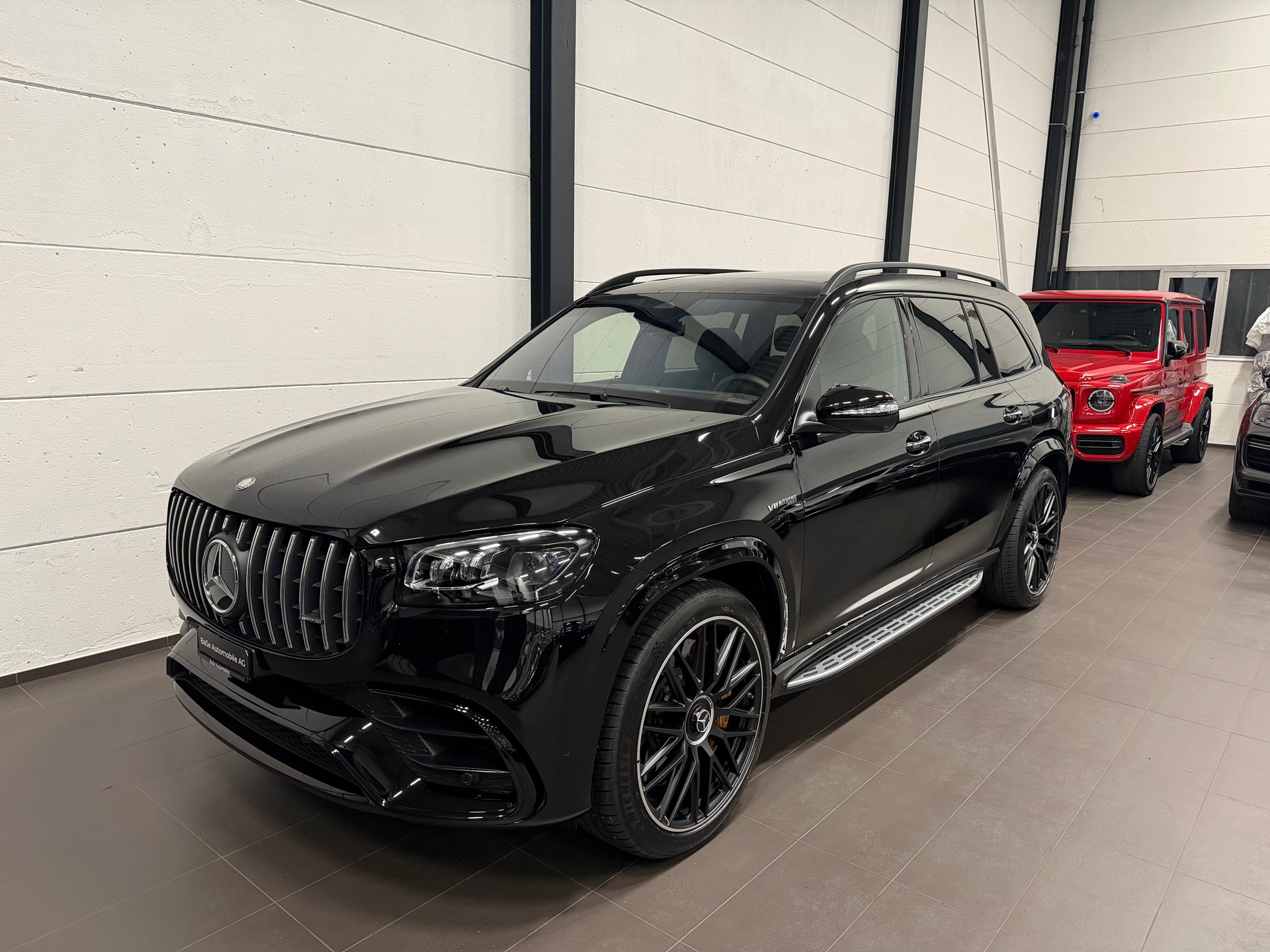 MERCEDES-BENZ GLS 63 AMG 4Matic + 9G-Tronic-image-4