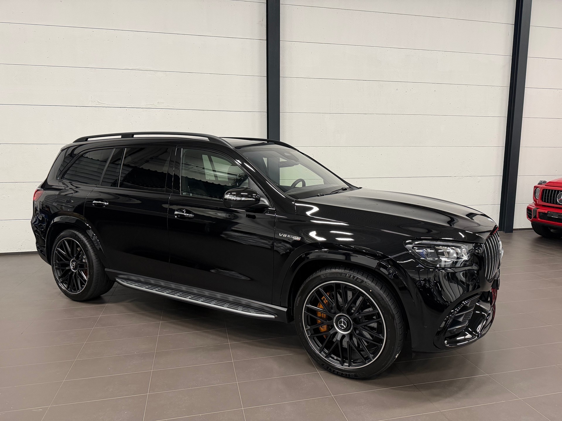 MERCEDES-BENZ GLS 63 AMG 4Matic + 9G-Tronic-image-3