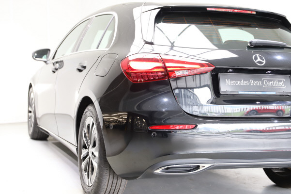 MERCEDES-BENZ A 180-image-3