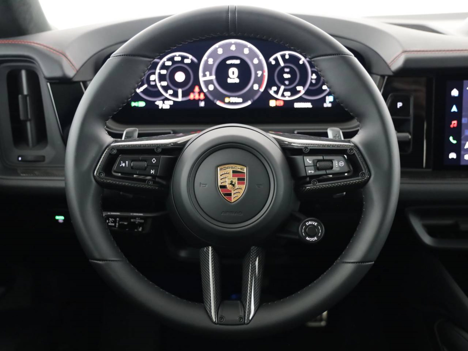 PORSCHE Cayenne GTS Coupé-image-3