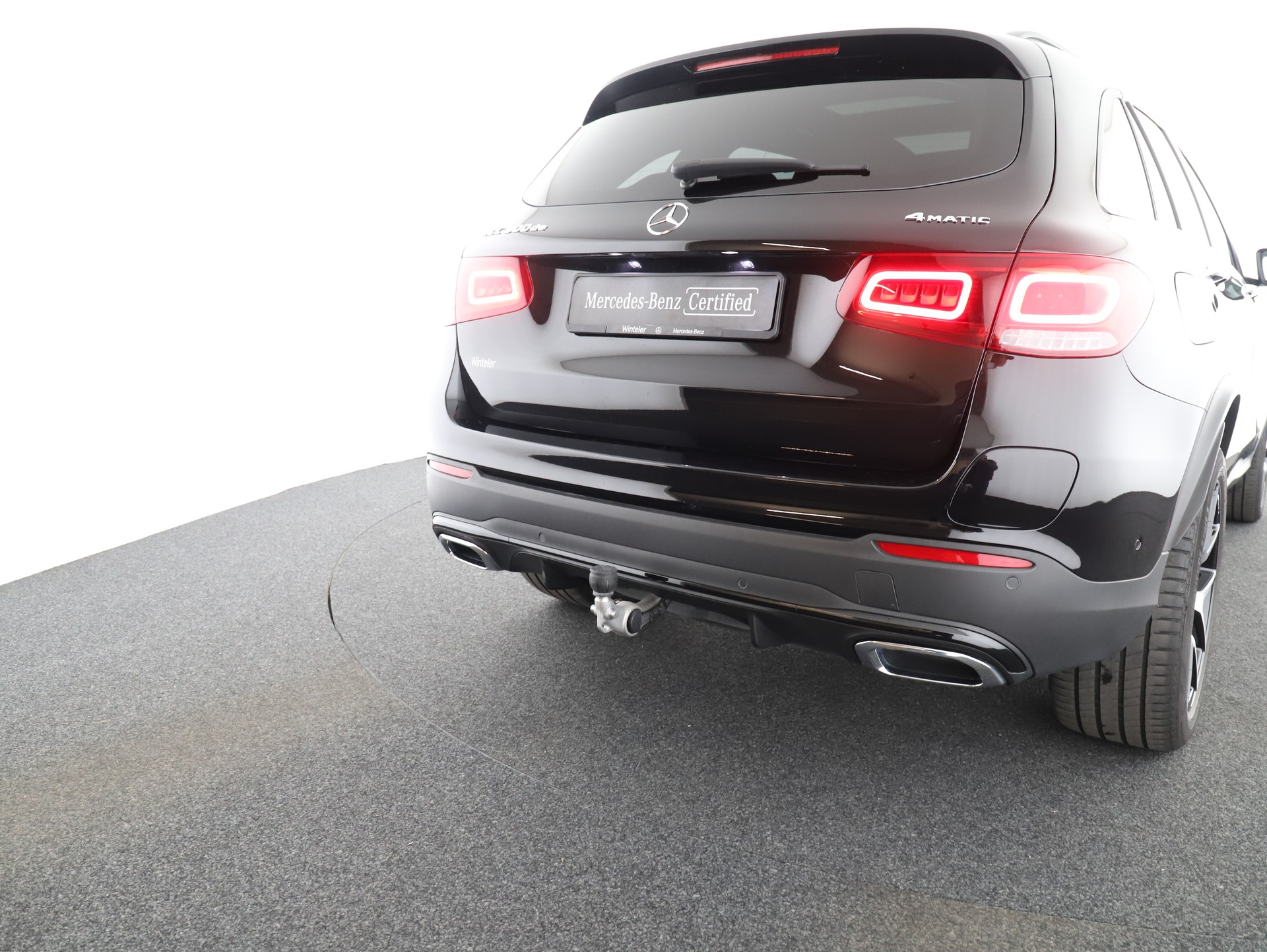 MERCEDES-BENZ GLC 300 de AMG Line 4M A-image-8
