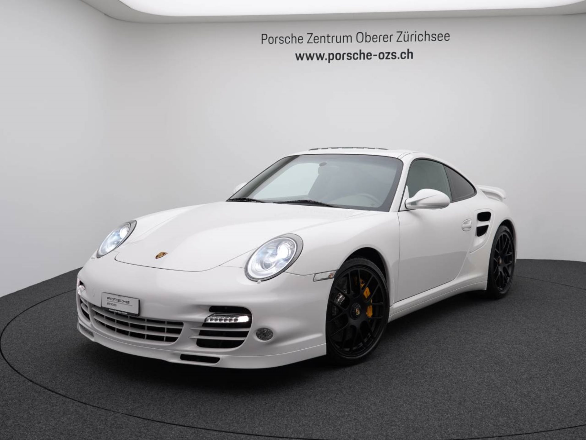 PORSCHE 911 Turbo S-image-0