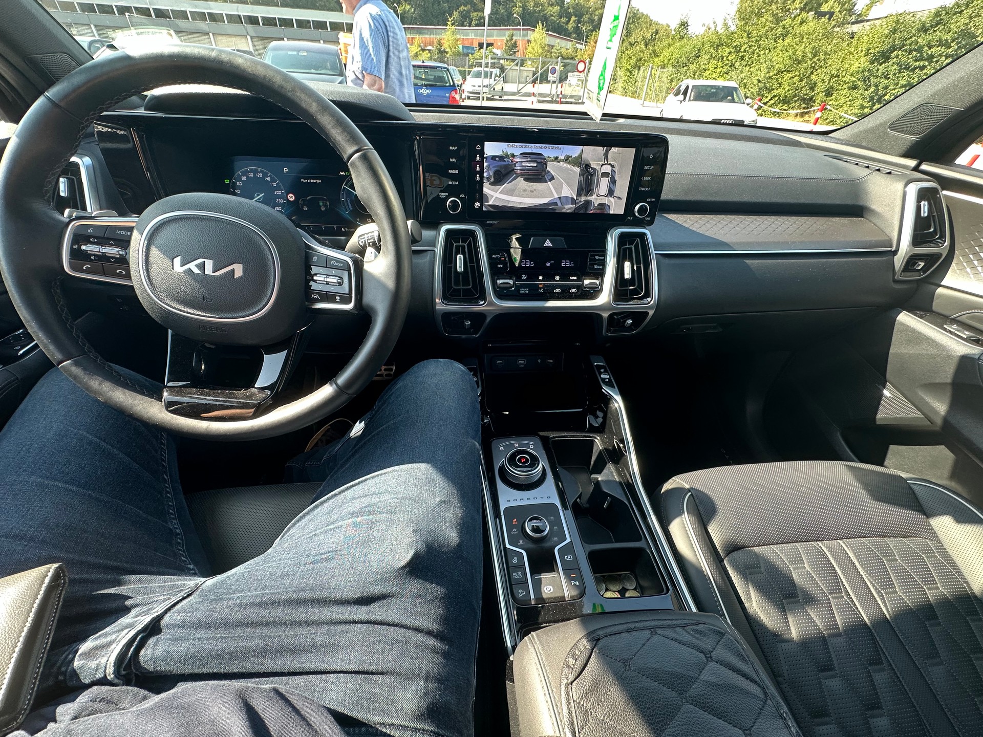 KIA Sorento 1.6 T-GDi HEV Style-image-2