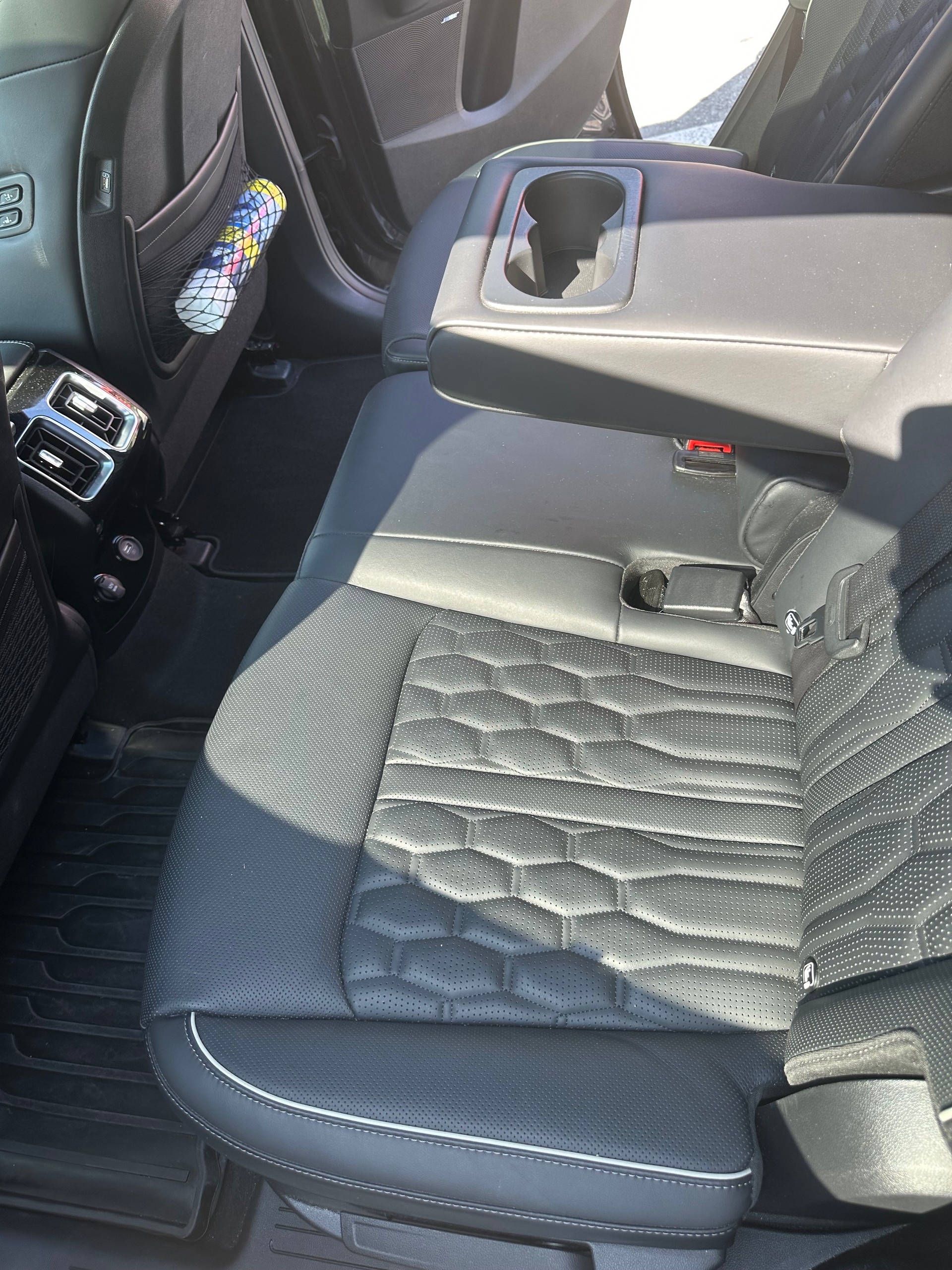 KIA Sorento 1.6 T-GDi HEV Style-image-3