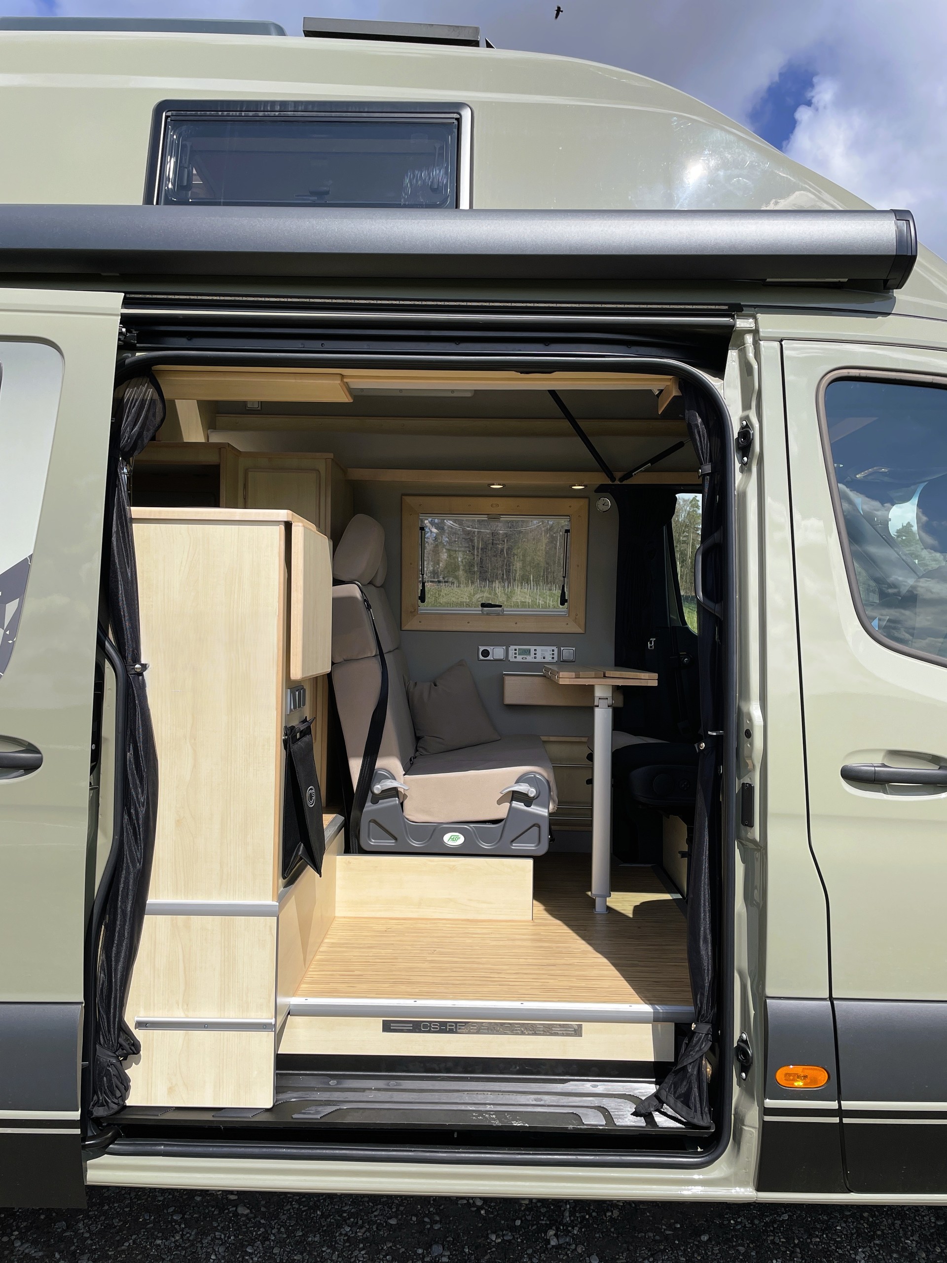 CS-REISEMOBILE Cosmo 4x4-image-9