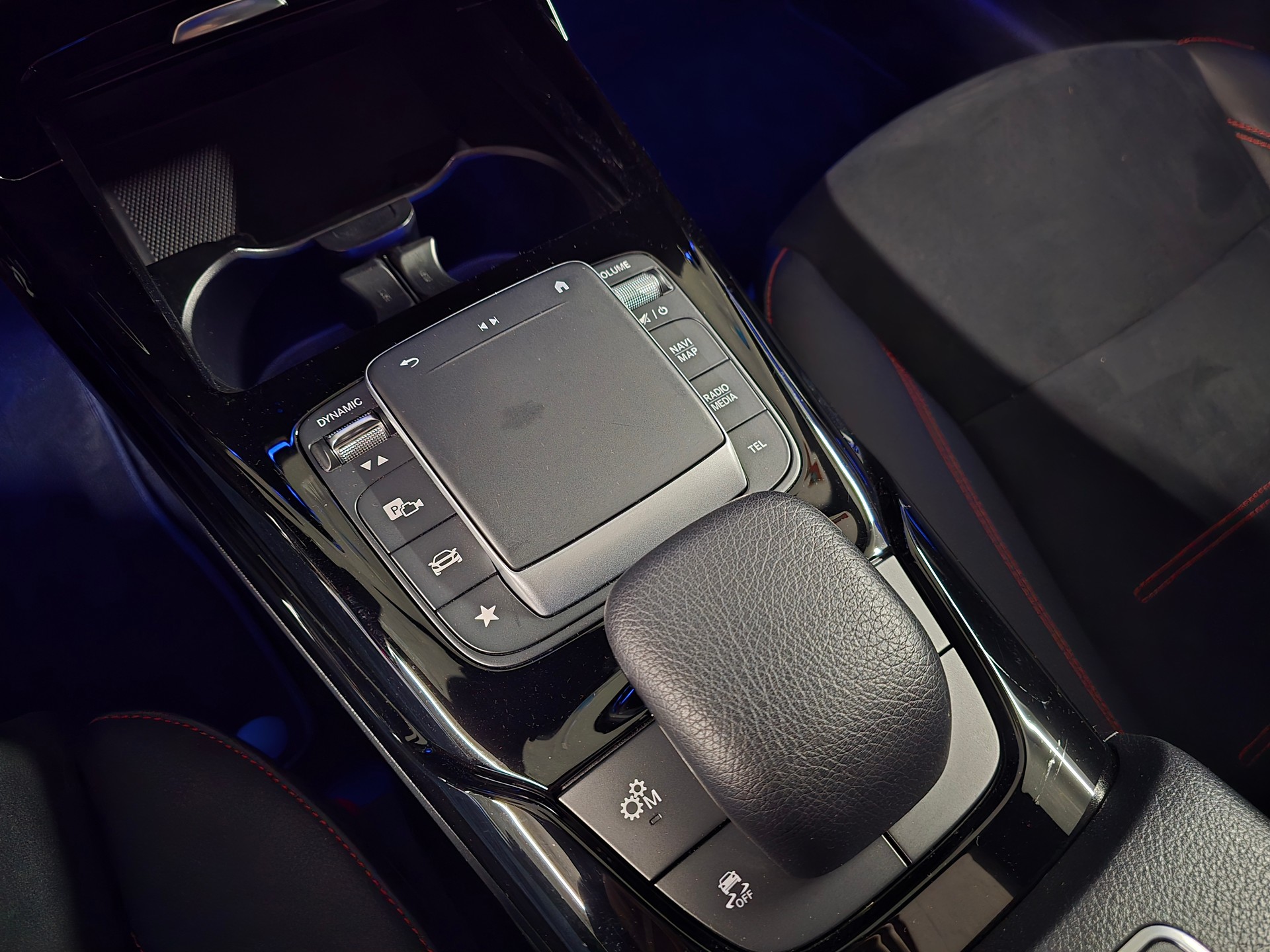MERCEDES-BENZ CLA 45 S AMG 4Matic+ 8G-DCT-image-16
