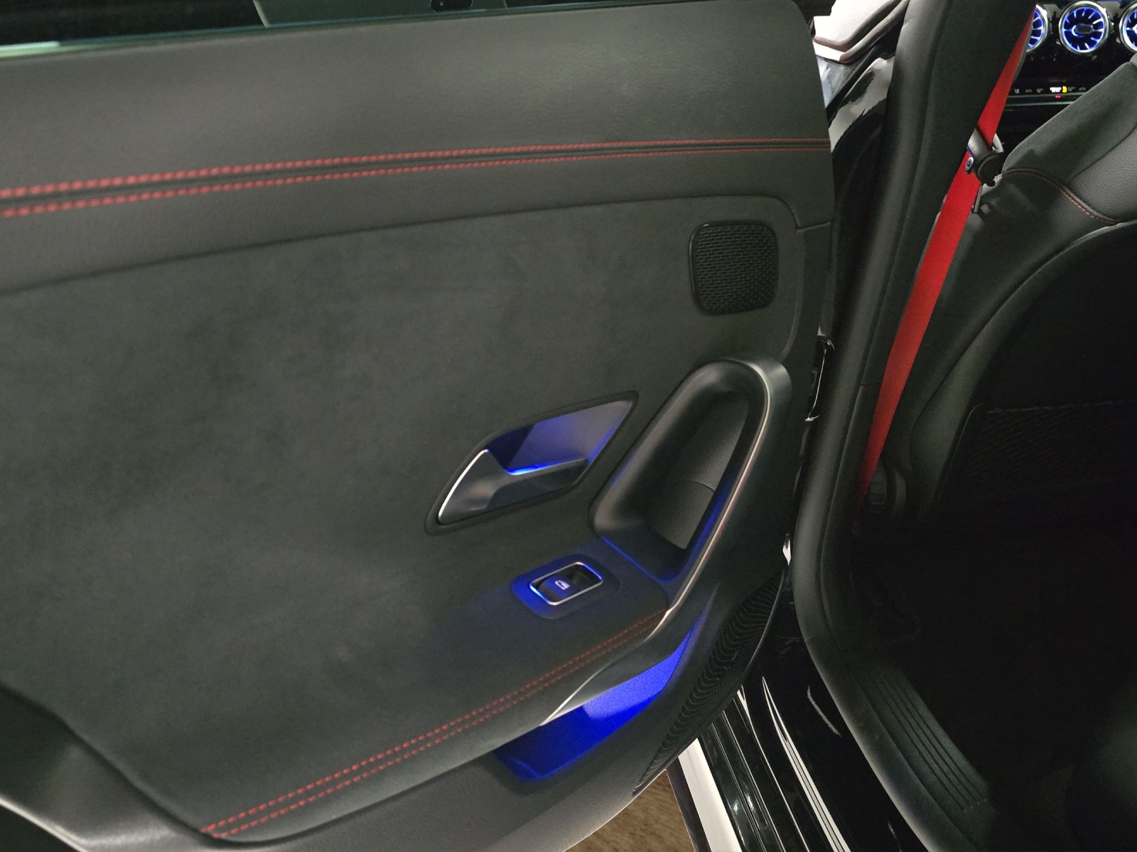 MERCEDES-BENZ CLA 45 S AMG 4Matic+ 8G-DCT-image-20