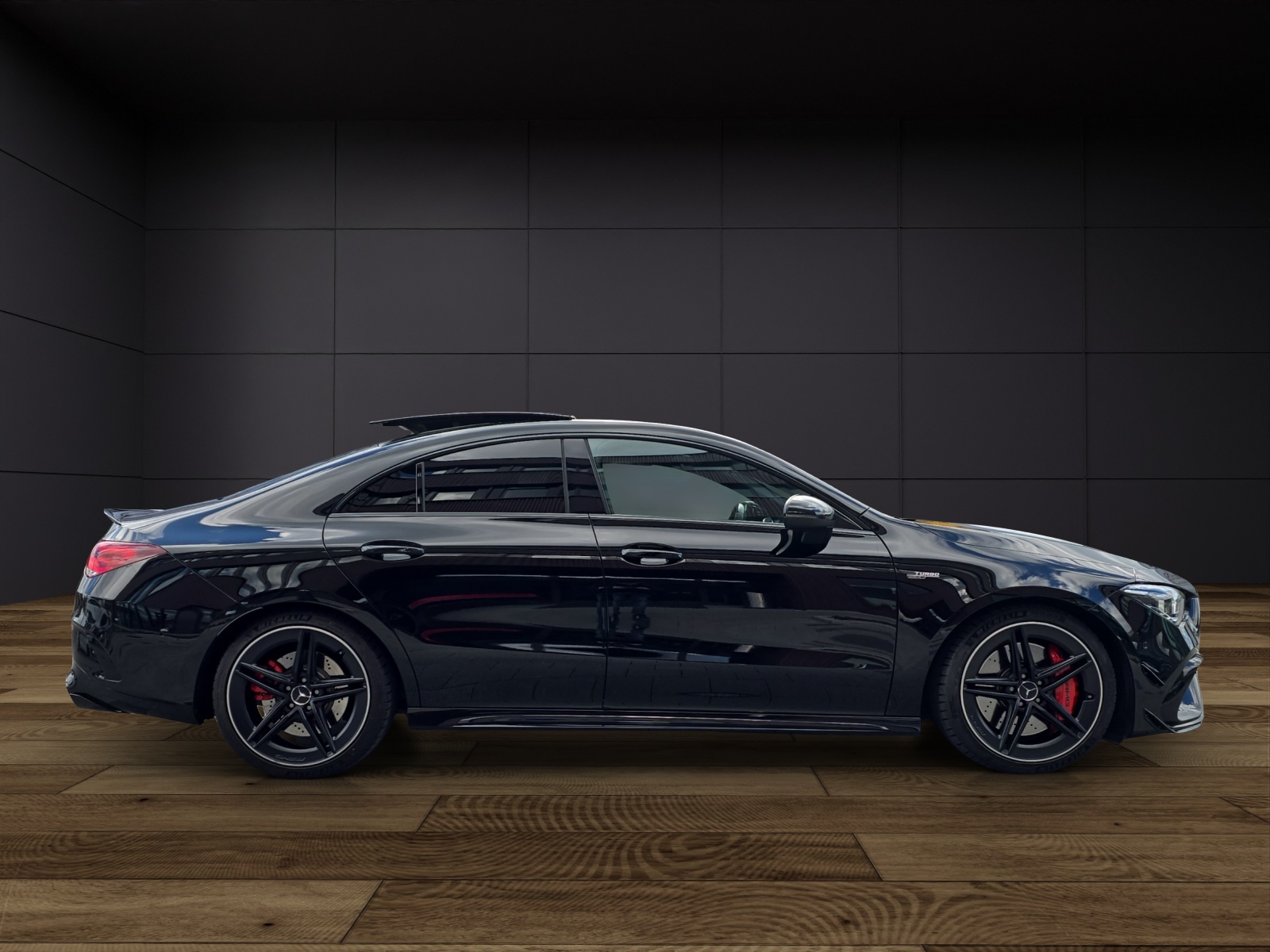 MERCEDES-BENZ CLA 45 S AMG 4Matic+ 8G-DCT-image-4