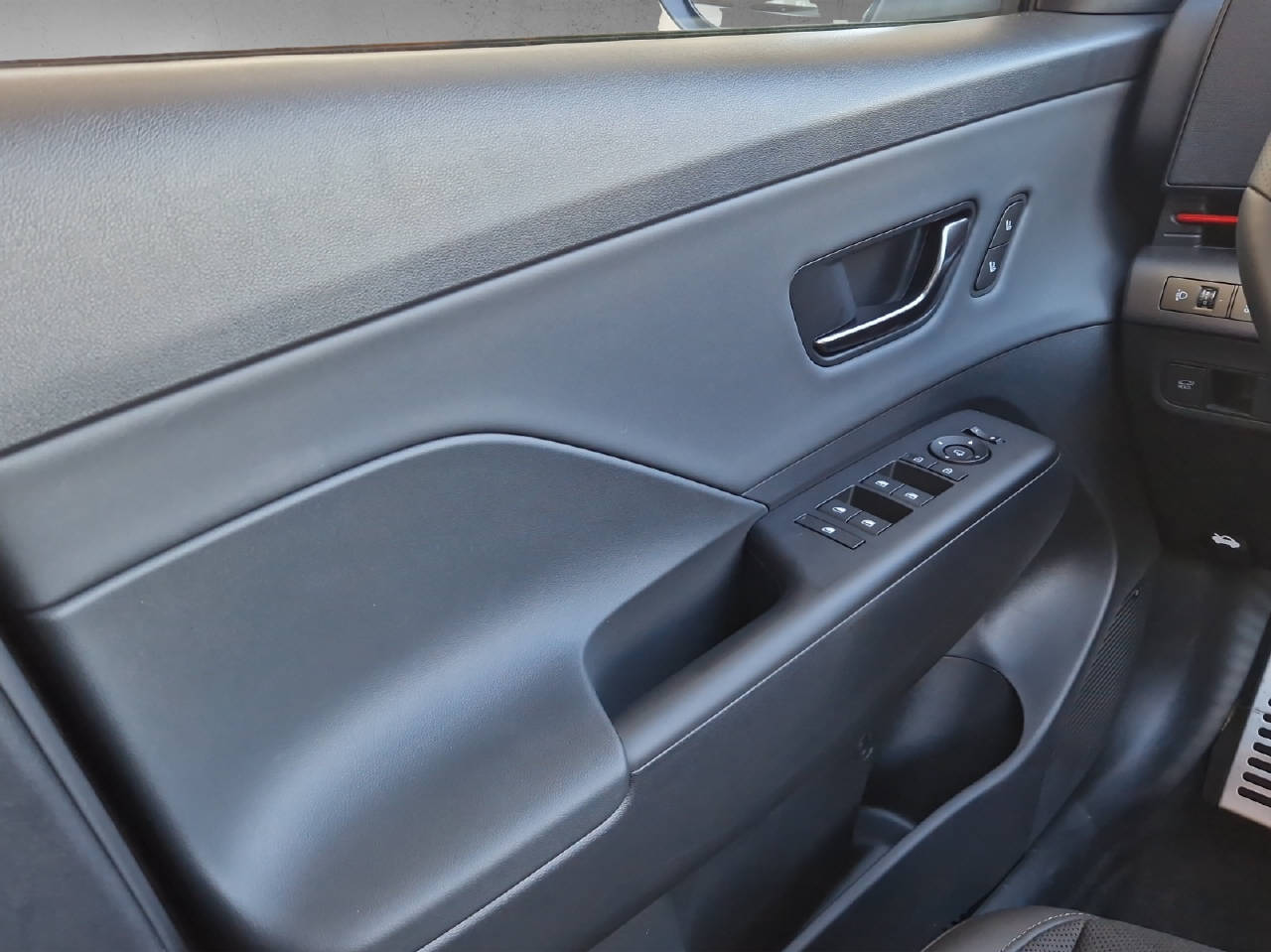 HYUNDAI Kona 1.6 GDi Hybrid N-Line MY25-image-12