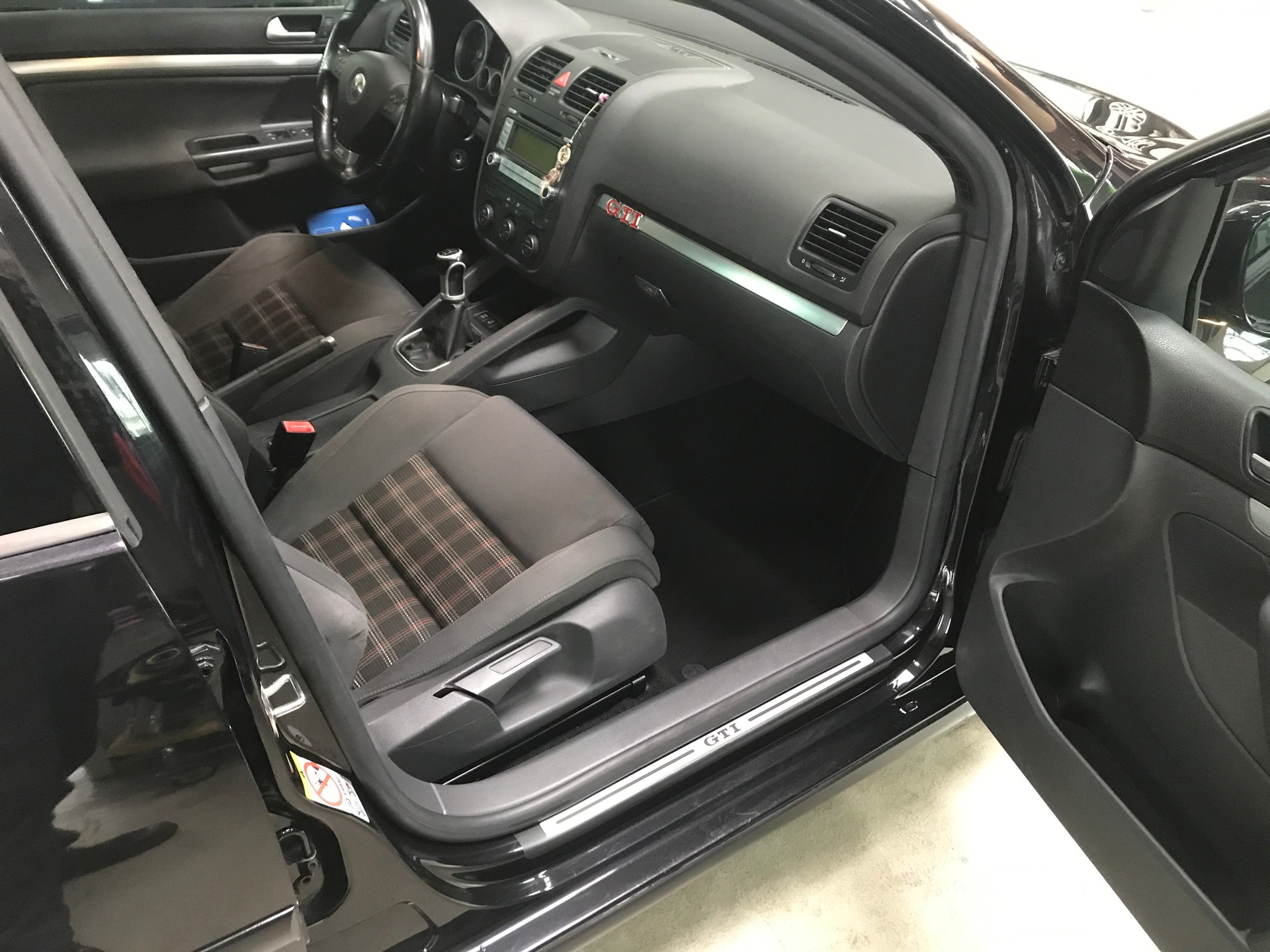 VW Golf 2.0 TFSI GTI-image-15