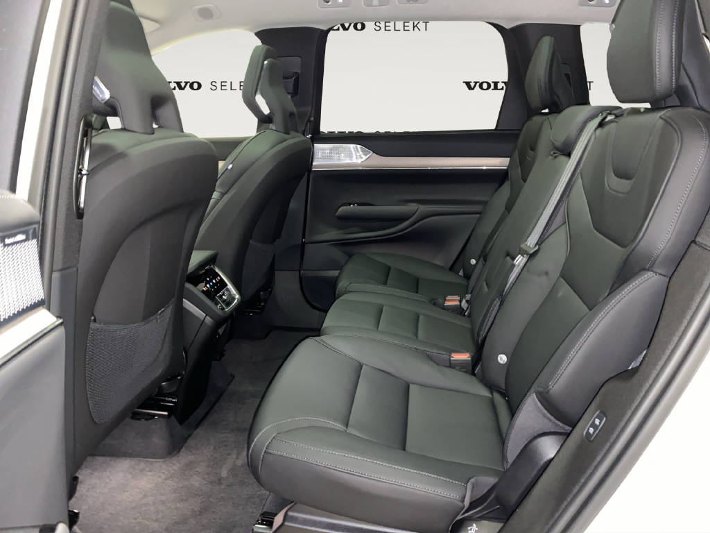 VOLVO EX 90 Twin Performance Ultra AWDD-image-12