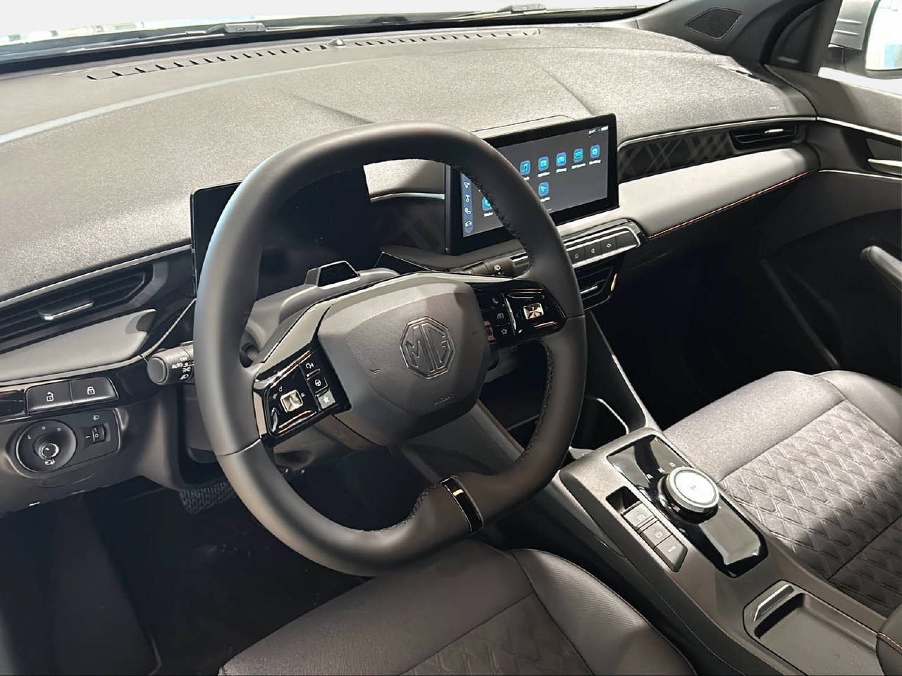 MG 3 1.5 Hybrid Luxury-image-9