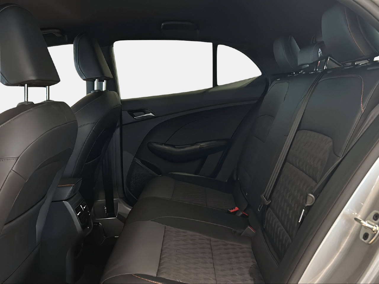 MG 3 1.5 Hybrid Luxury-image-11