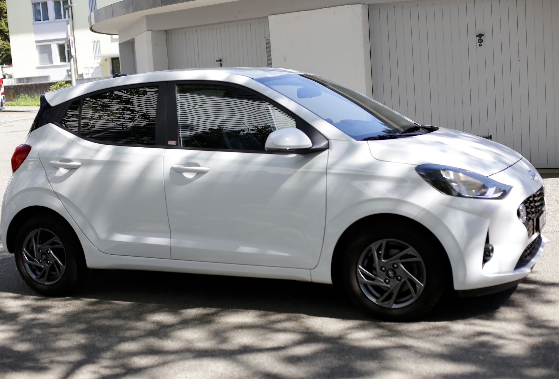 HYUNDAI i10 1.2 Amplia-image-13