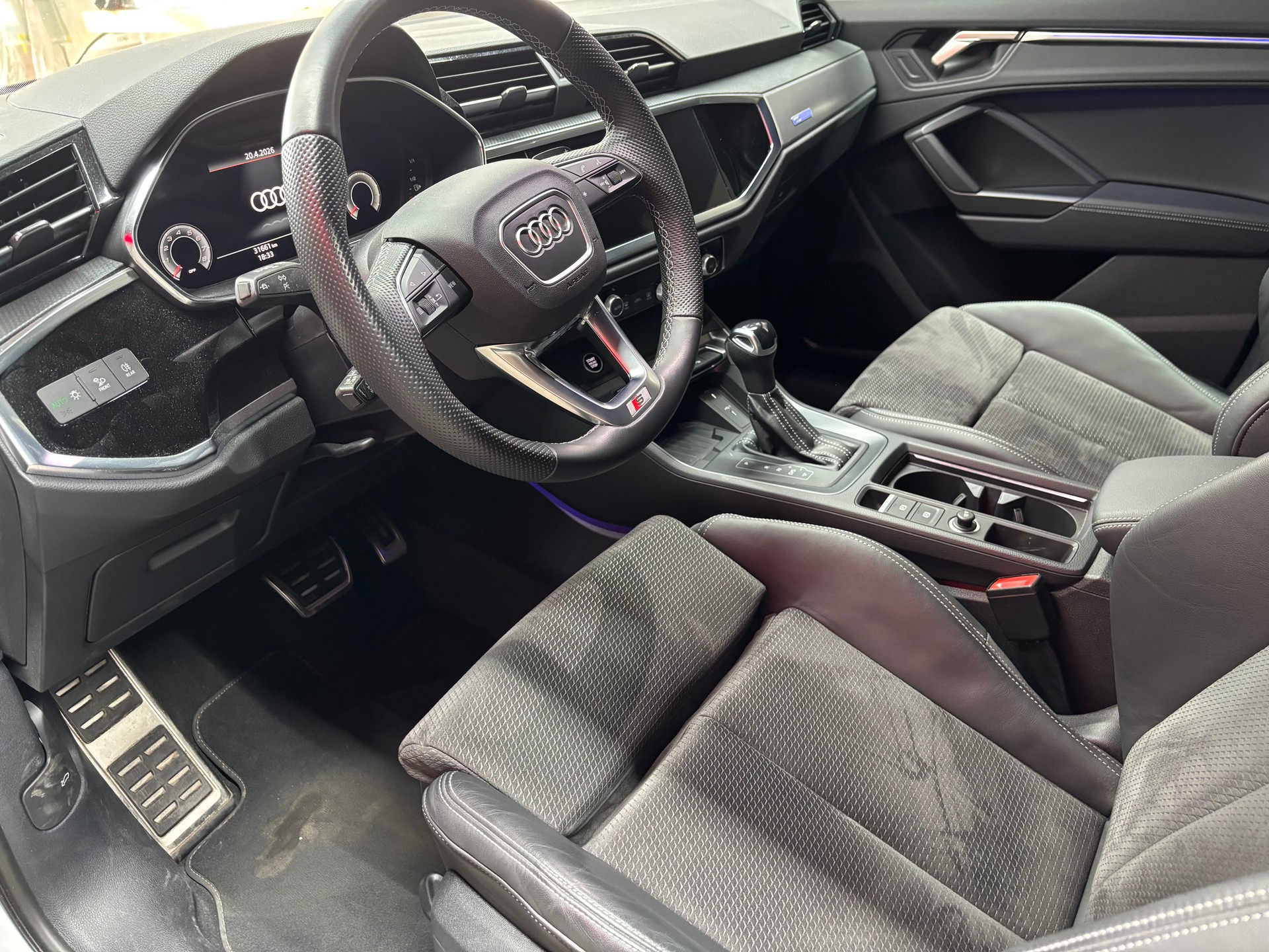 AUDI Q3 Sportback 35 TFSI S line Attraction S-tronic-image-7
