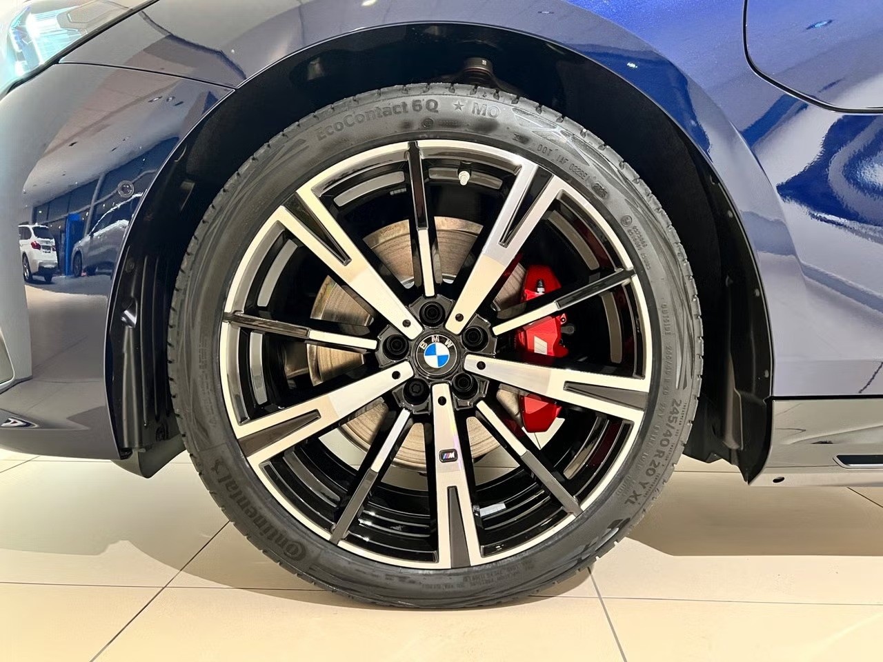 BMW 530e xDrive Touring M Sport Pro Steptronic-image-1