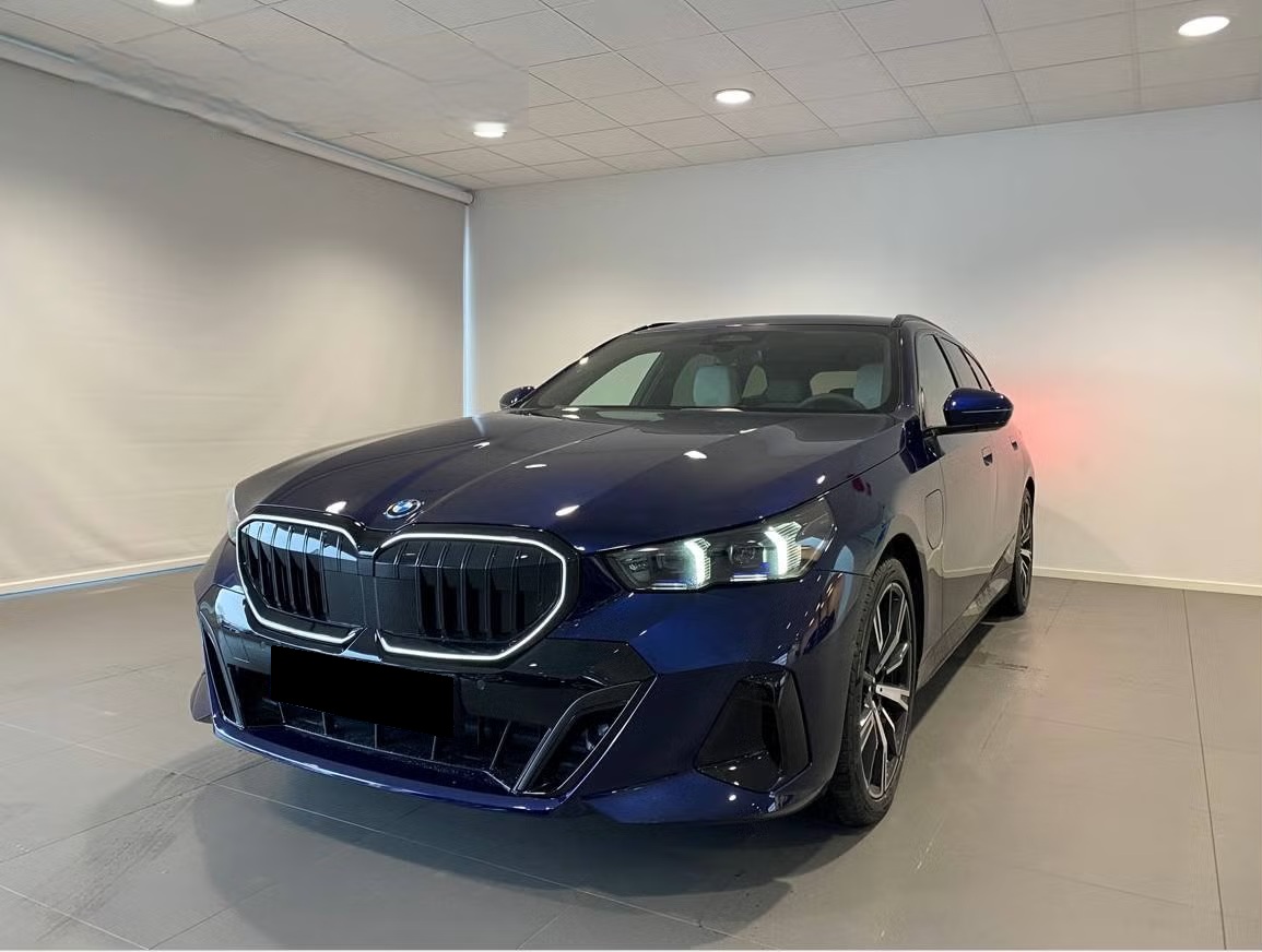 BMW 530e xDrive Touring M Sport Pro Steptronic