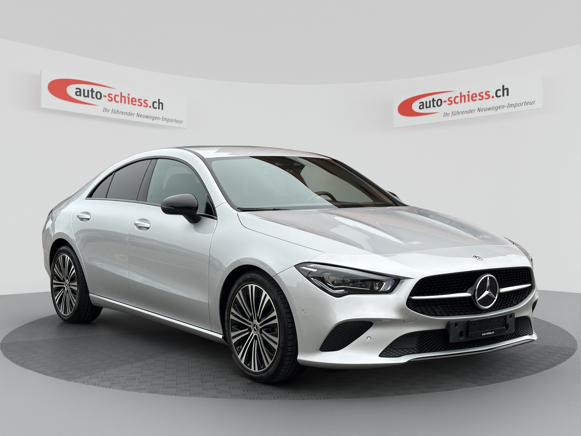 MERCEDES-BENZ CLA 180 Progressive Night 7G-DCT-image-0