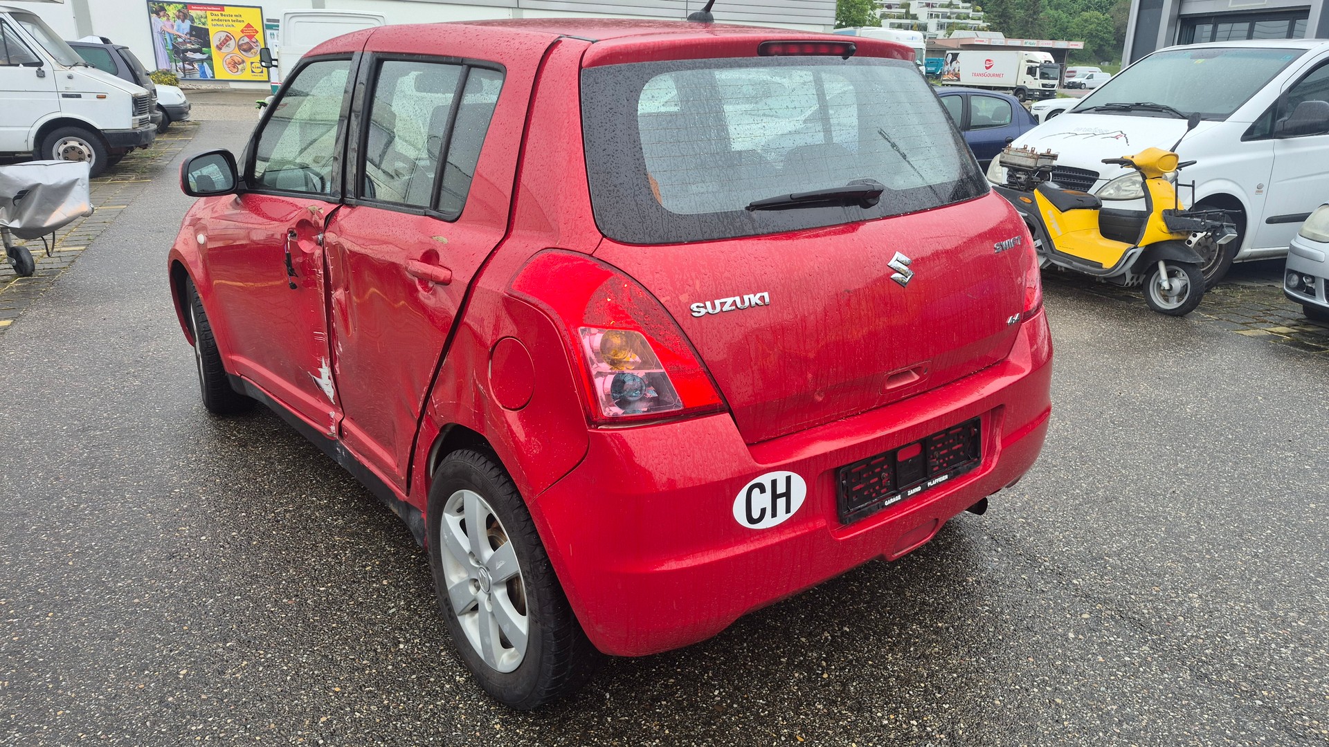SUZUKI Swift 1.3i 16V GL Top Piz Sulai LE 4x4-image-6