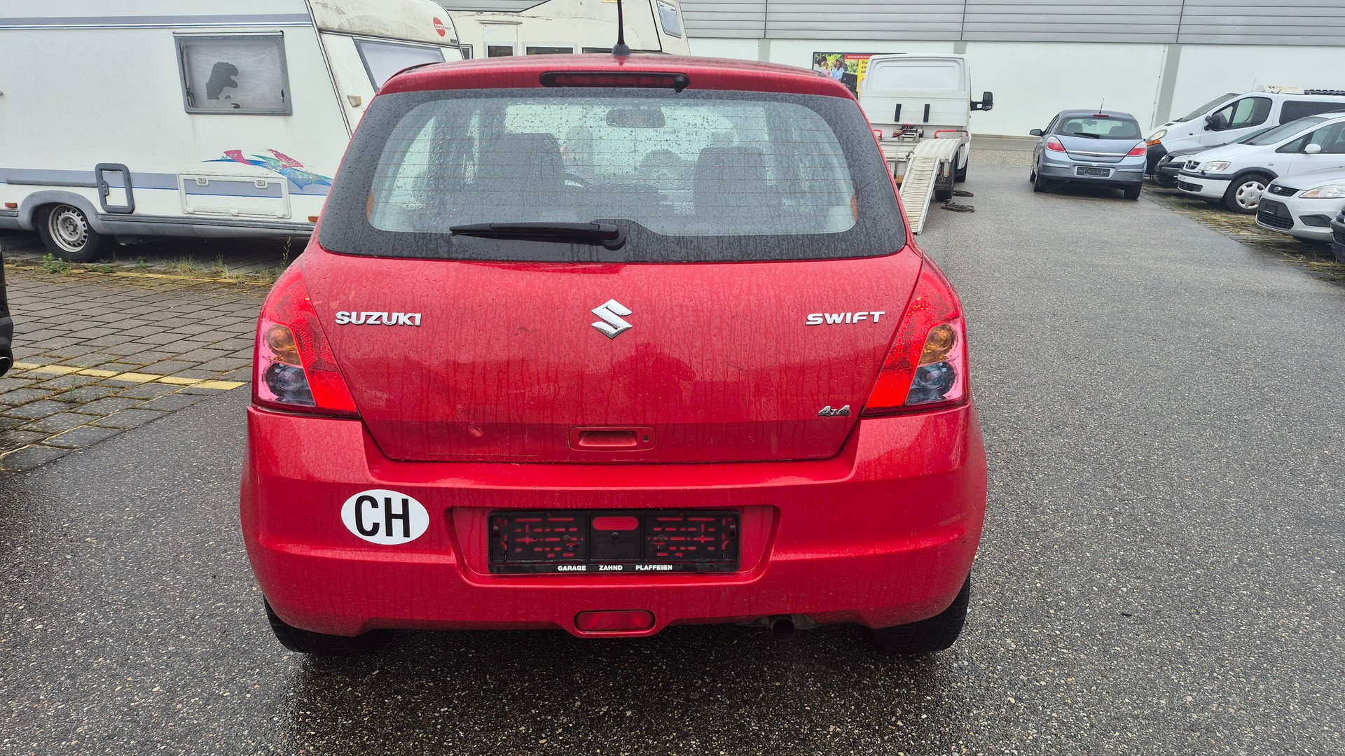 SUZUKI Swift 1.3i 16V GL Top Piz Sulai LE 4x4-image-5