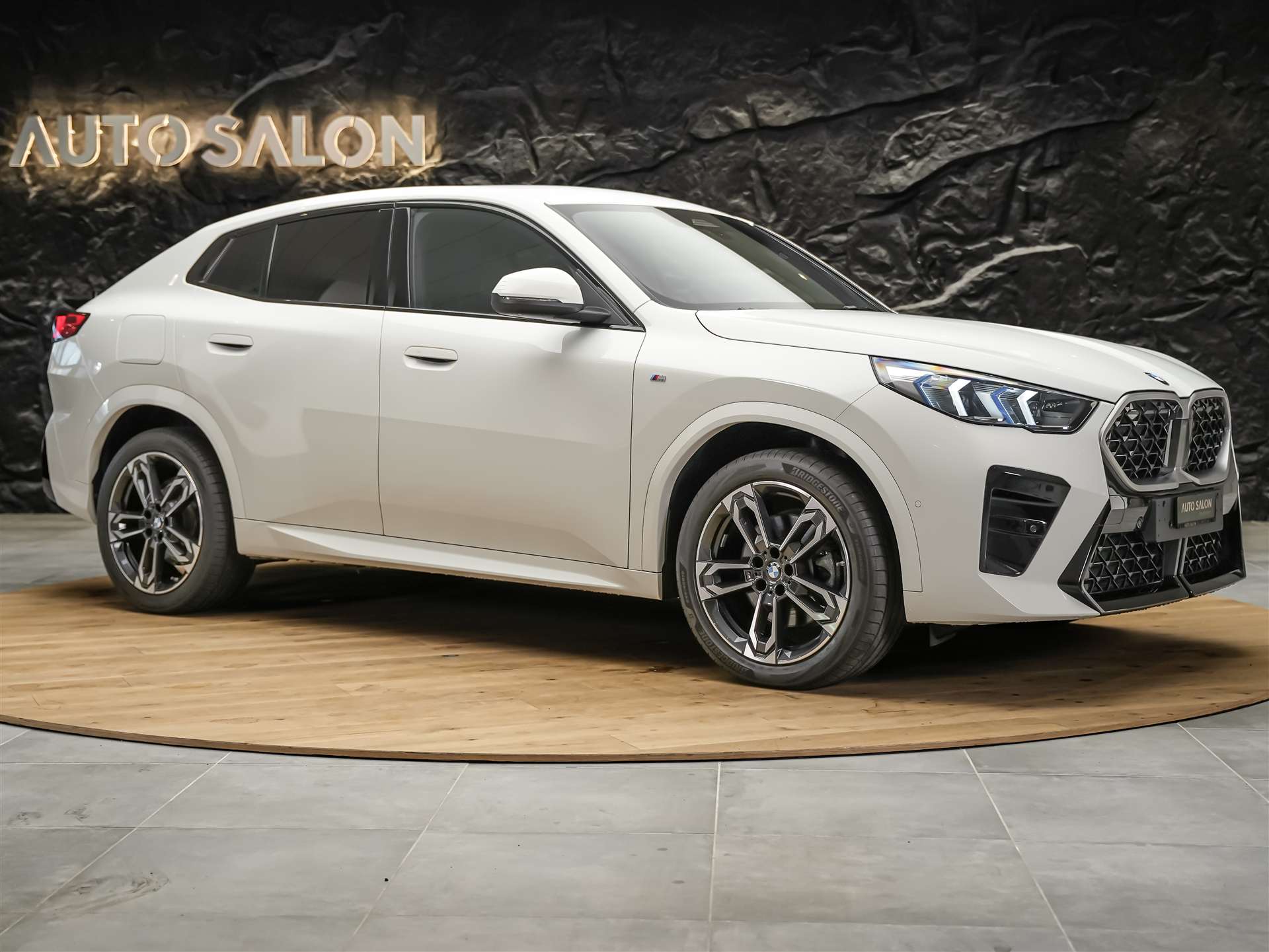BMW X2 sDrive 20i 48V M Sport *Massagesitz*El. Sitze mit Memory*Harman/Kardon*-image-6