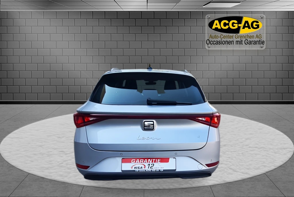 SEAT Leon ST 2.0 TDI EVO DSG 4Drive Style ** Anh-Kupplung 2000 Kg ** Full Digital Cockpit ** Abstandsregelsysteme **-image-4