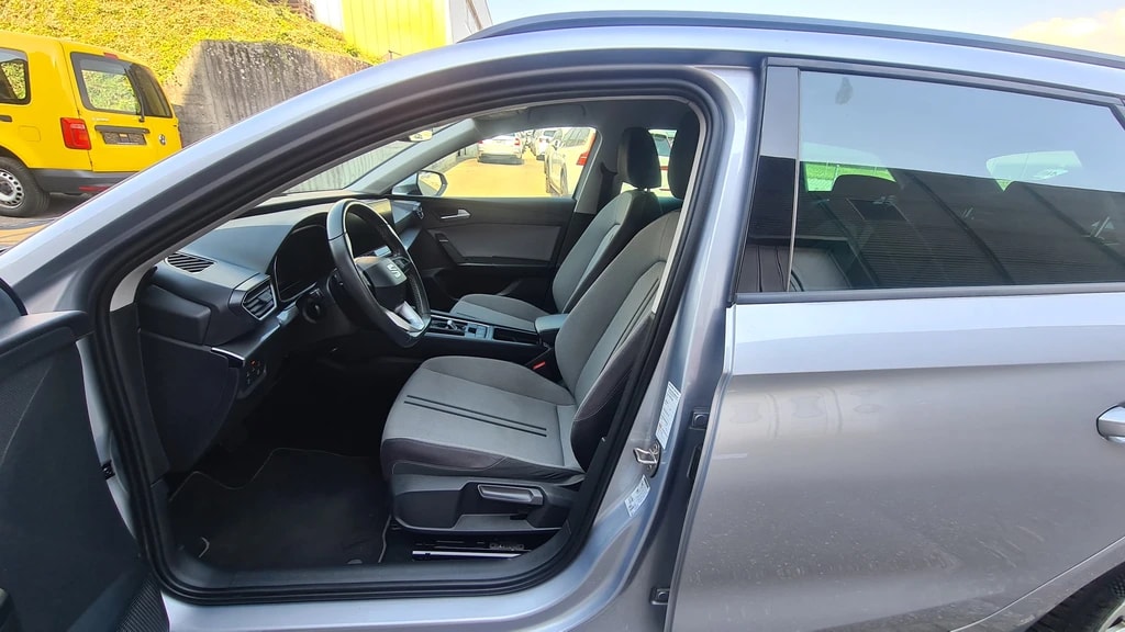 SEAT Leon ST 2.0 TDI EVO DSG 4Drive Style ** Anh-Kupplung 2000 Kg ** Full Digital Cockpit ** Abstandsregelsysteme **-image-10