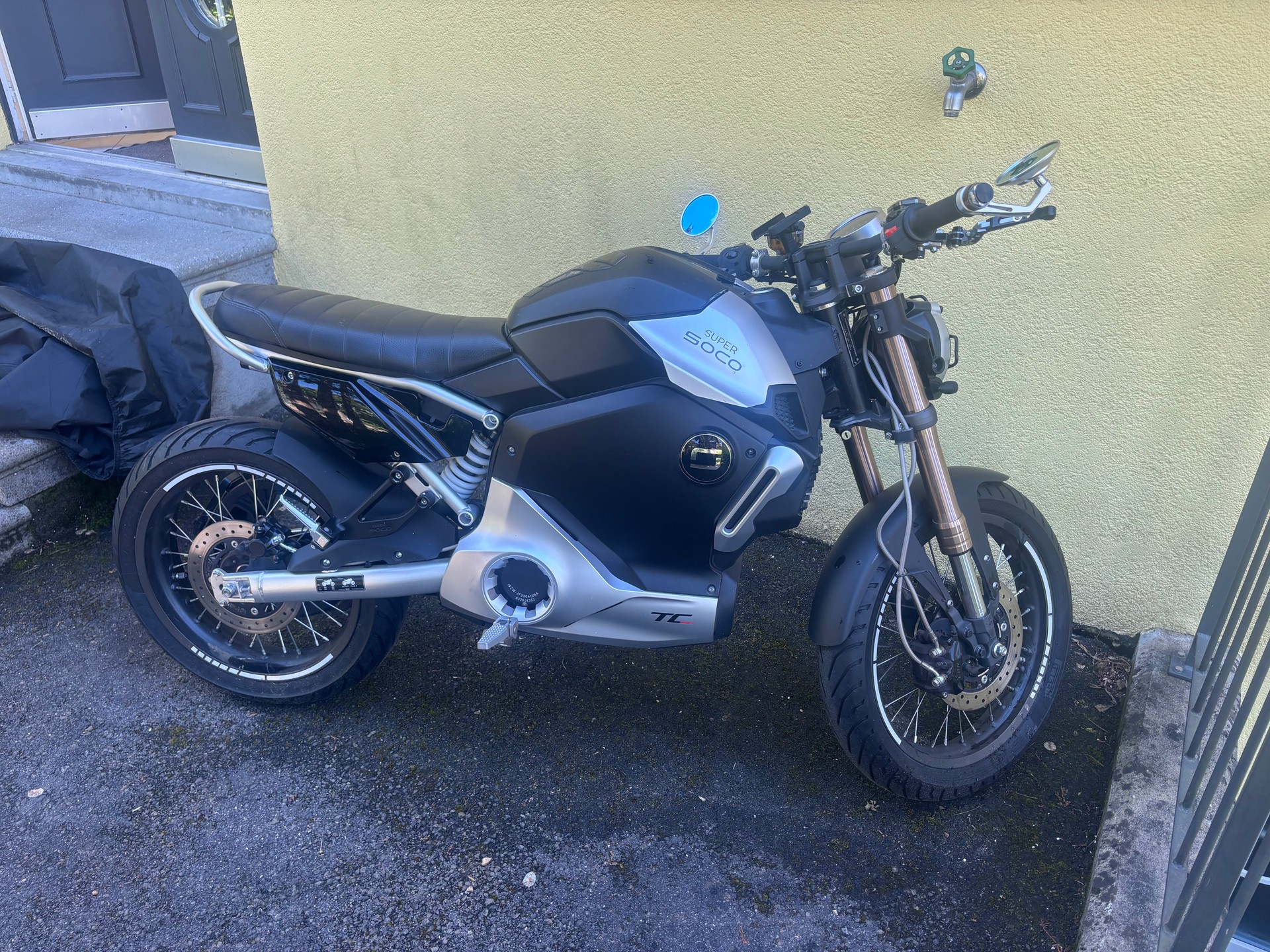 SUPER SOCO TC Max-image-1