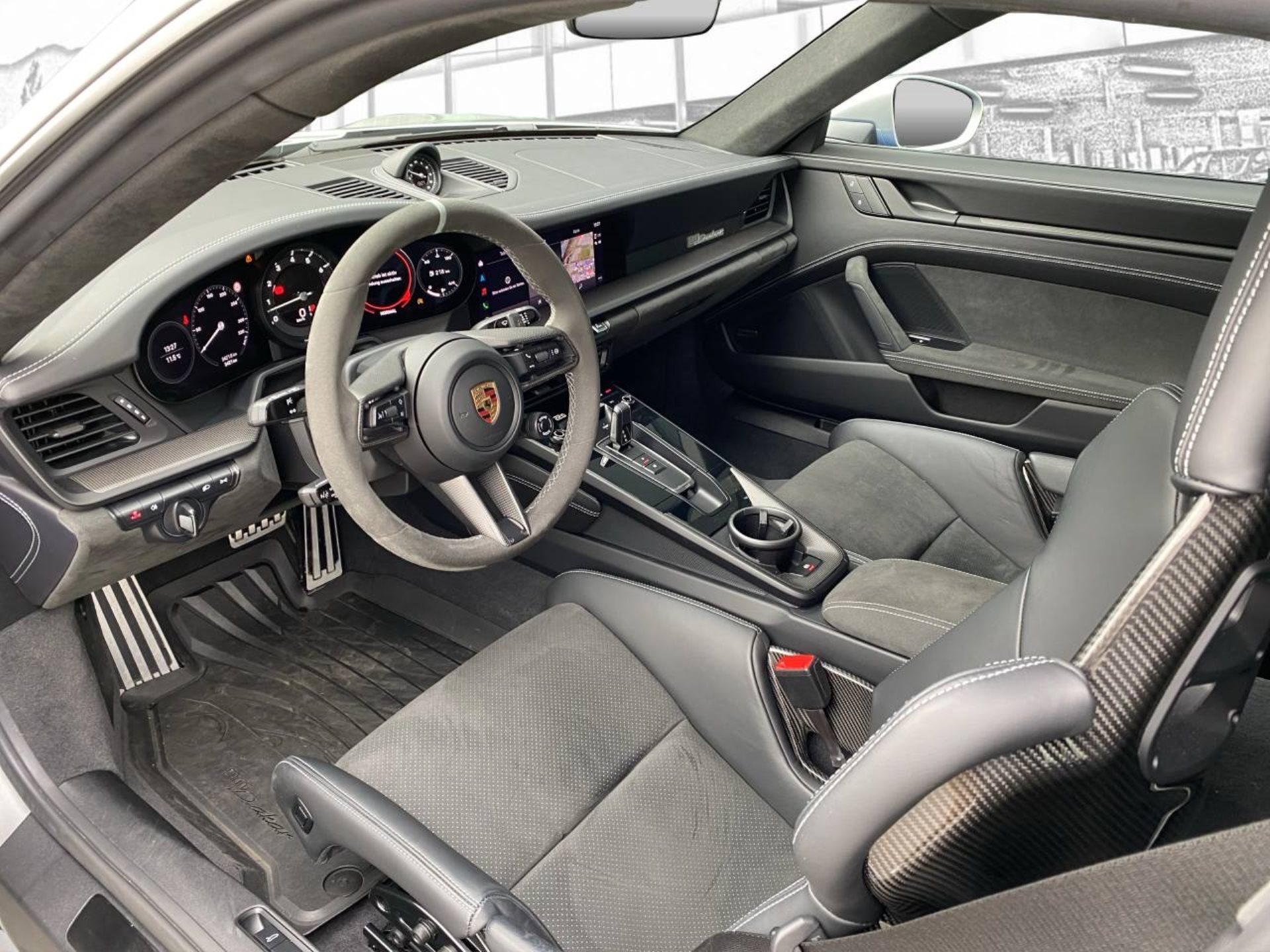 PORSCHE 911 Dakar-showroom-element-3