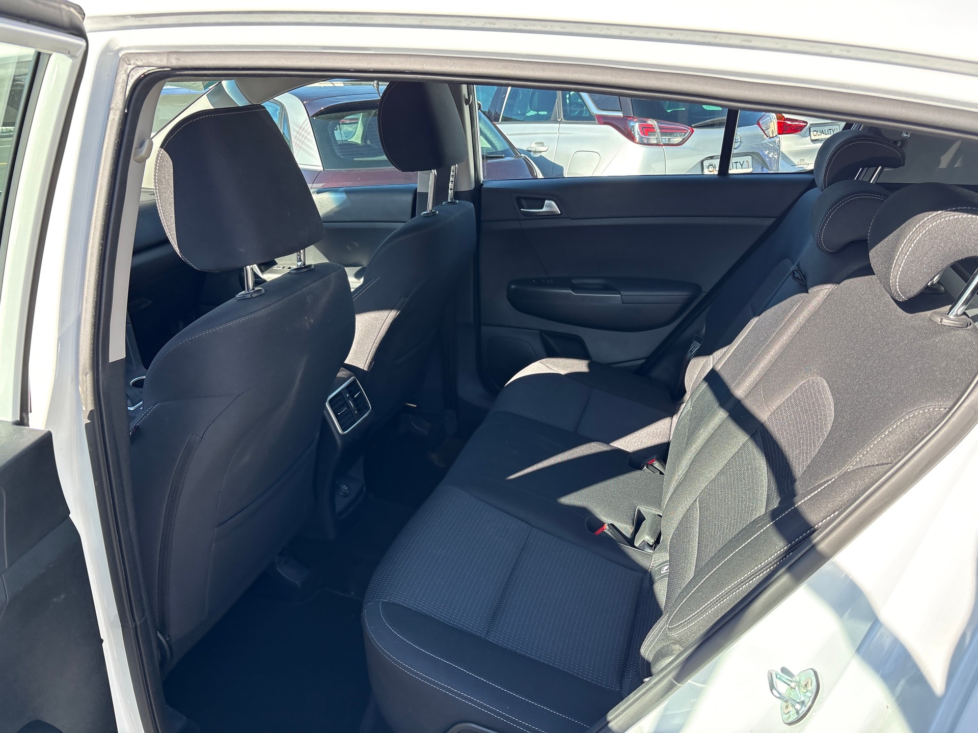 KIA Sportage 1.6 T-GDi Power 4WD Automat-image-13
