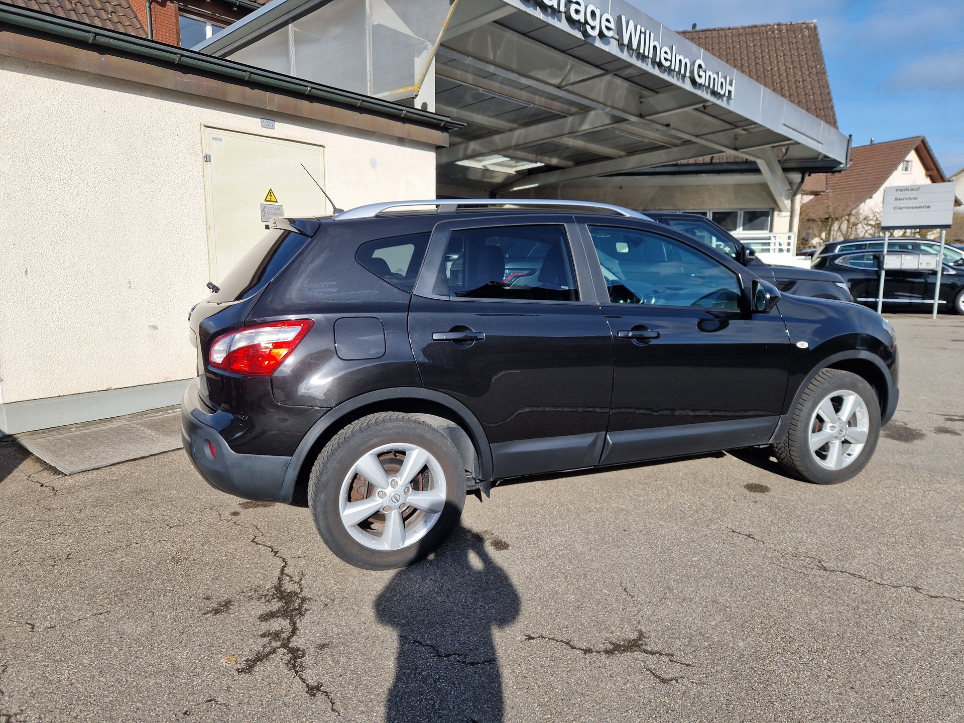 NISSAN Qashqai 2.0 dCi 4WD tekna-image-3