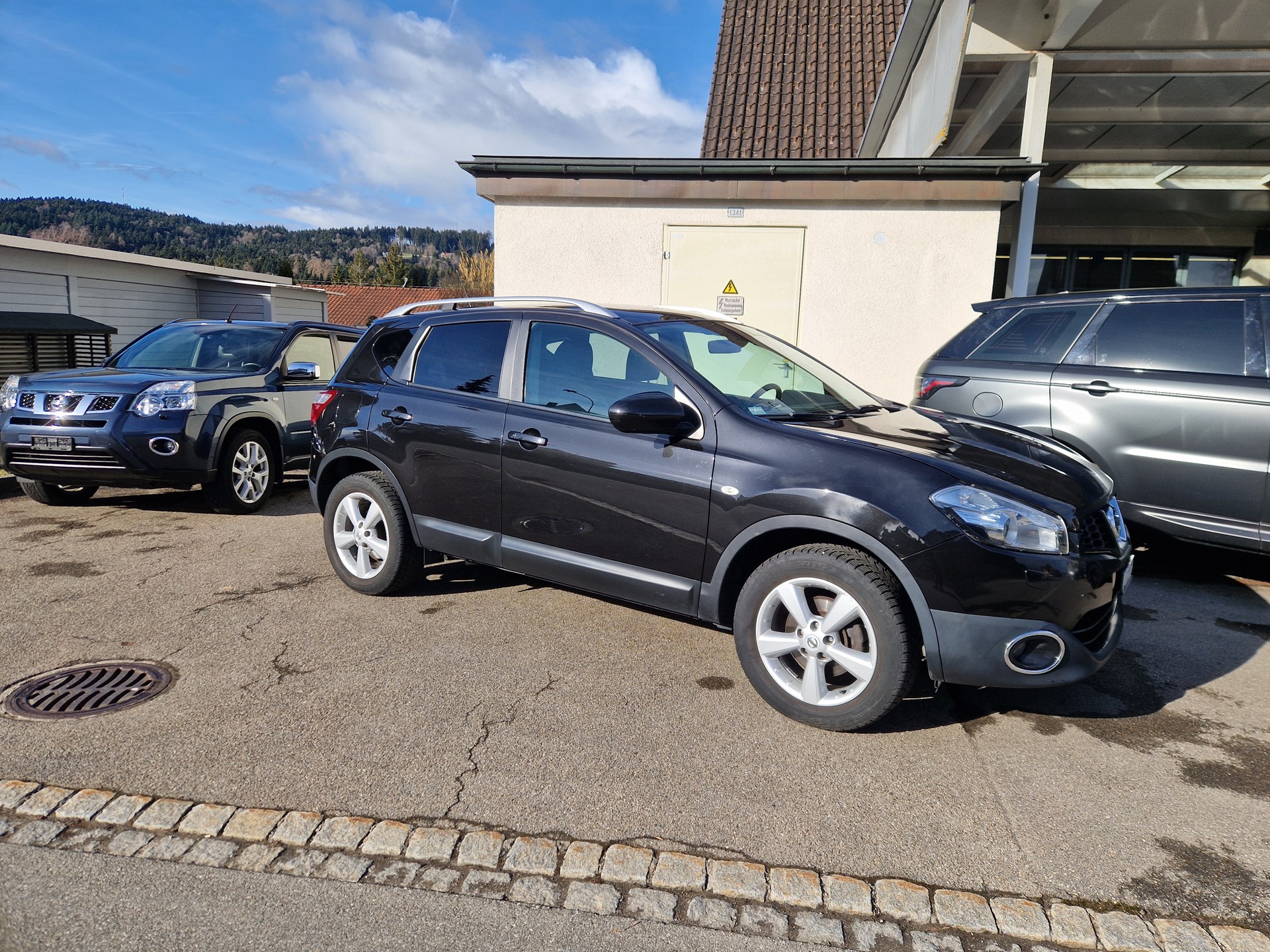 NISSAN Qashqai 2.0 dCi 4WD tekna