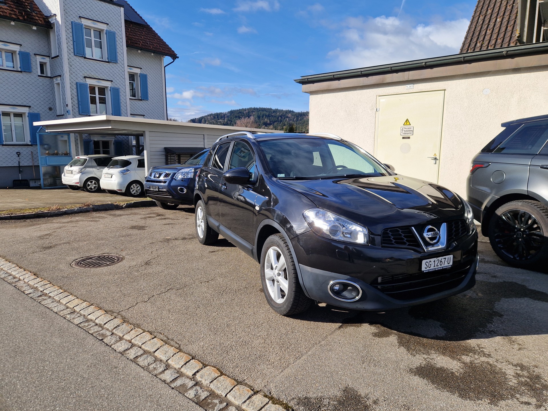 NISSAN Qashqai 2.0 dCi 4WD tekna-image-2
