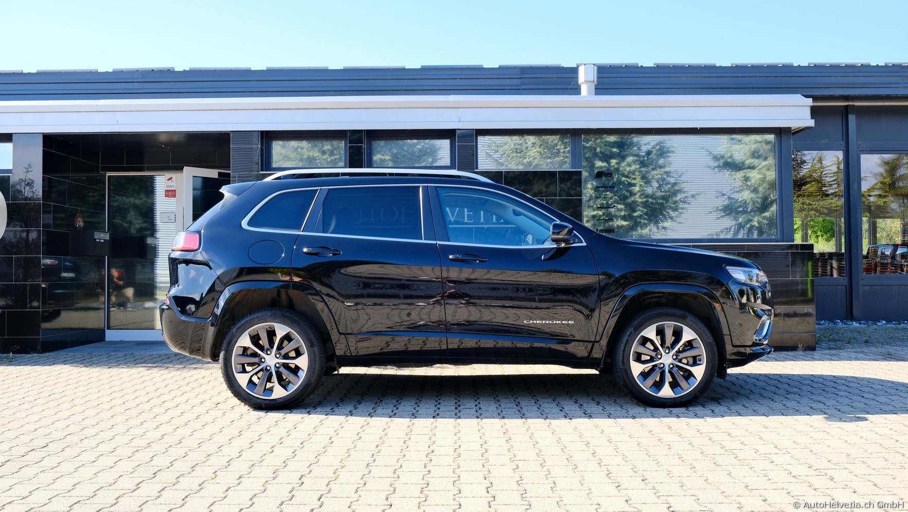 JEEP Cherokee 2.0 Overland AWD Drive I 9ATX-showroom-element-3