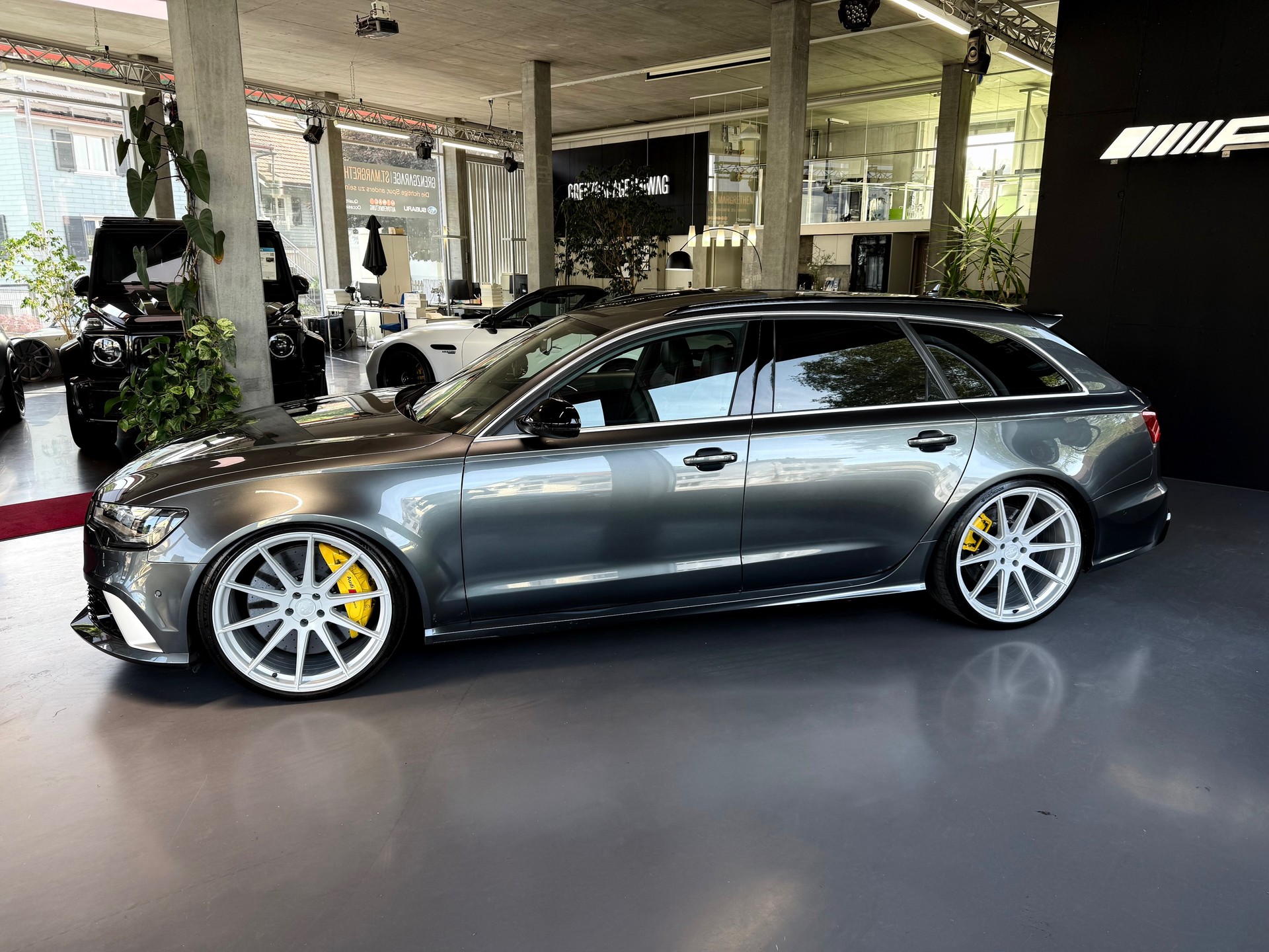 AUDI RS6 Avant 4.0 TFSI V8 quattro Tiptronic-image-4