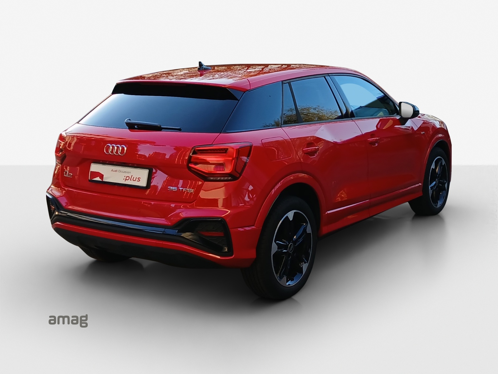 AUDI Q2 35 TFSI S line S-tronic-image-4