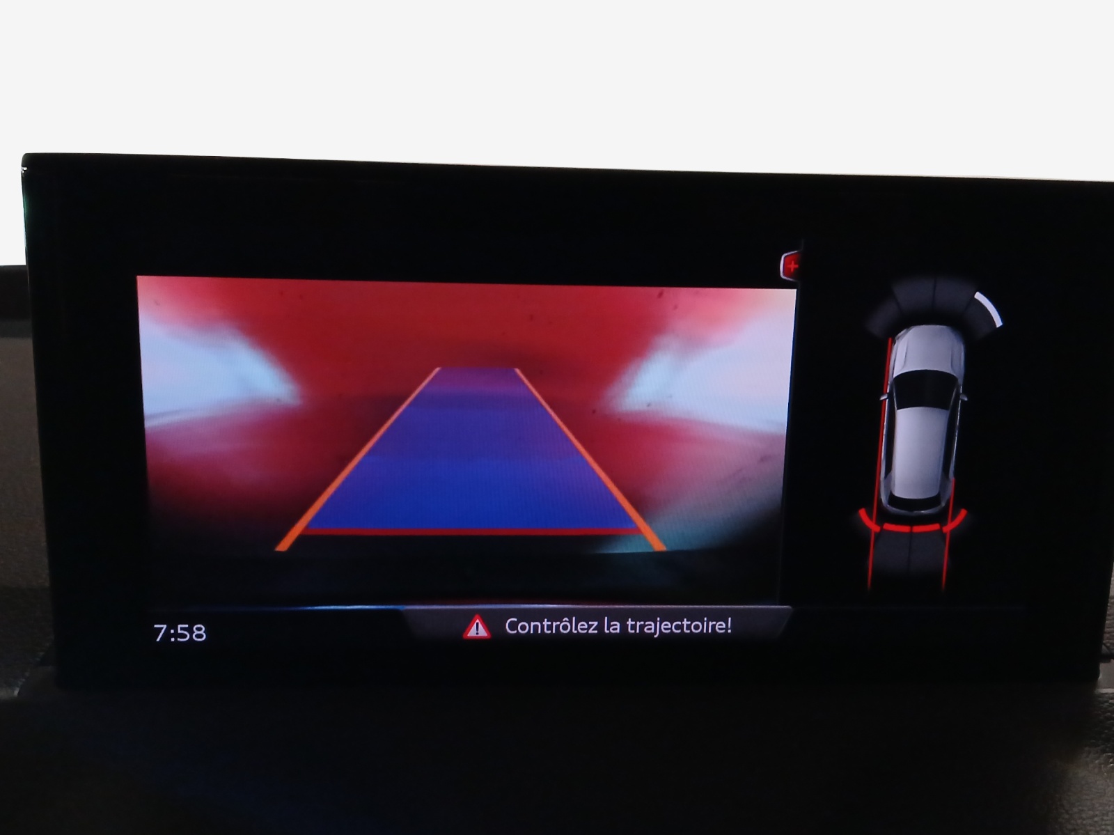 AUDI Q2 35 TFSI S line S-tronic-image-15