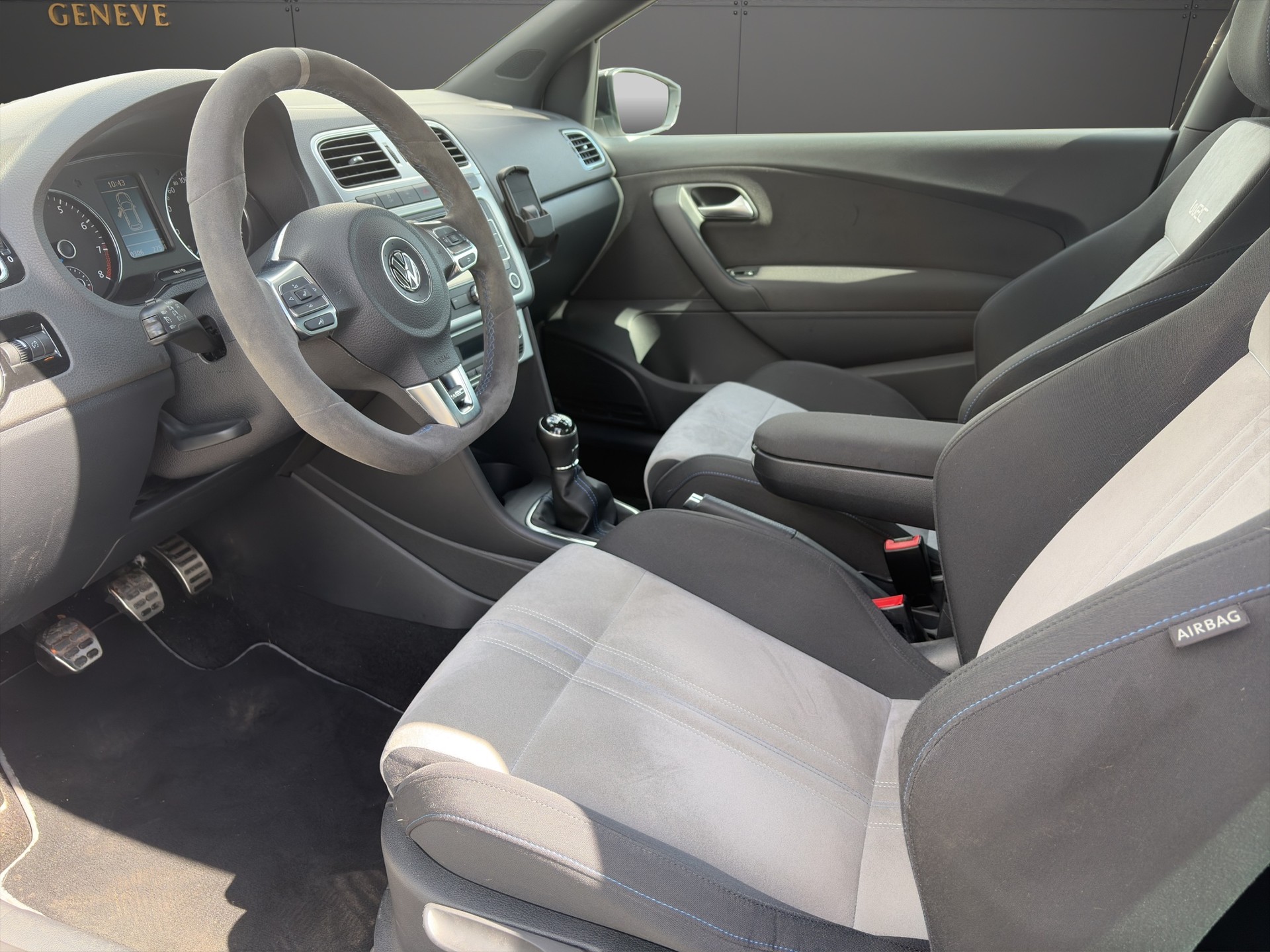 VW Polo 2.0 TSI R WRC-image-9