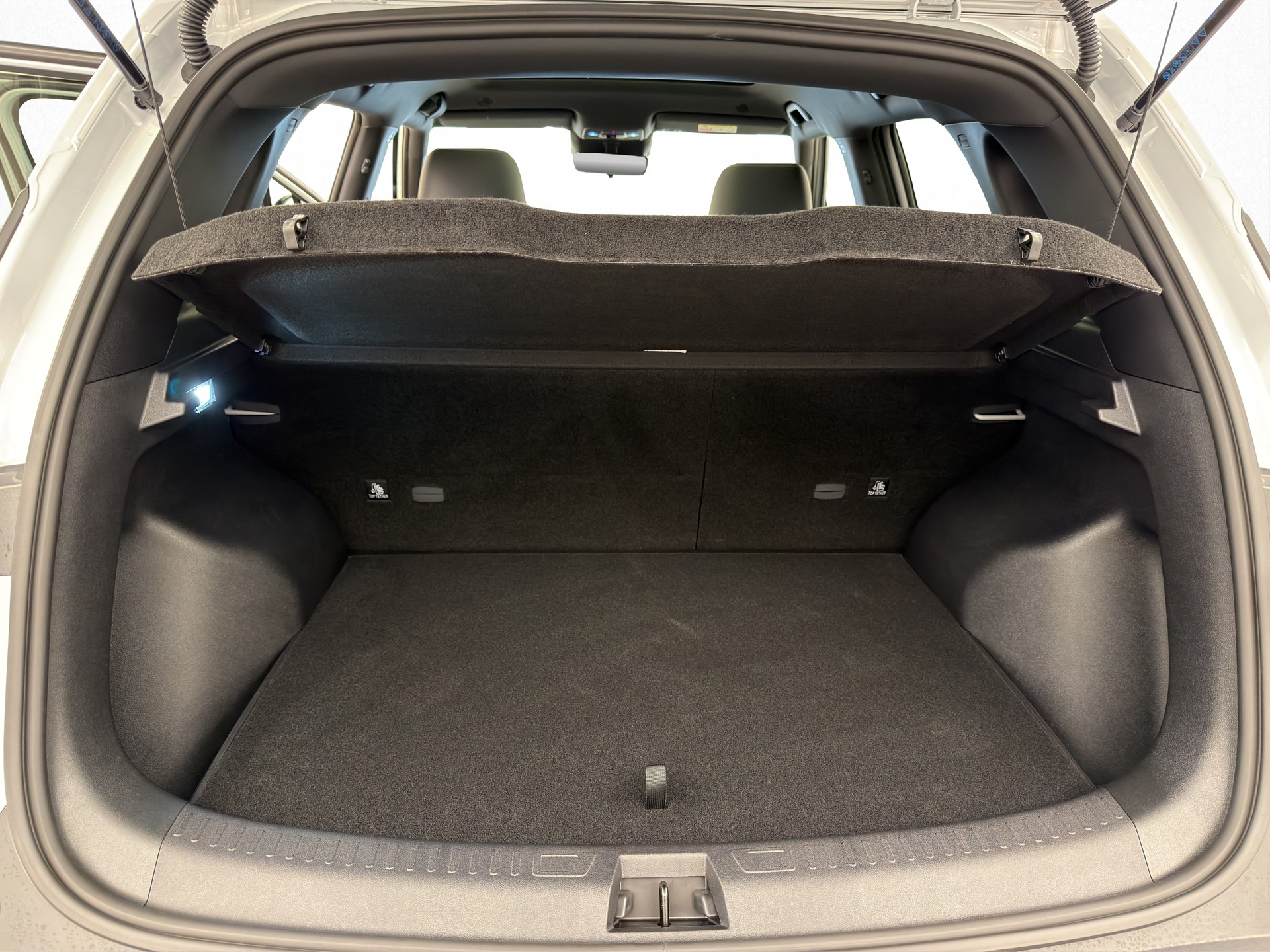 BYD Atto 2 DM-i Boost-image-12
