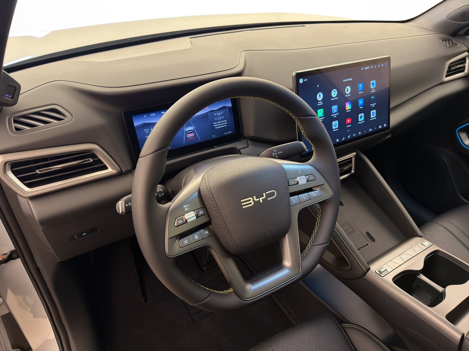 BYD Atto 2 DM-i Boost-image-13